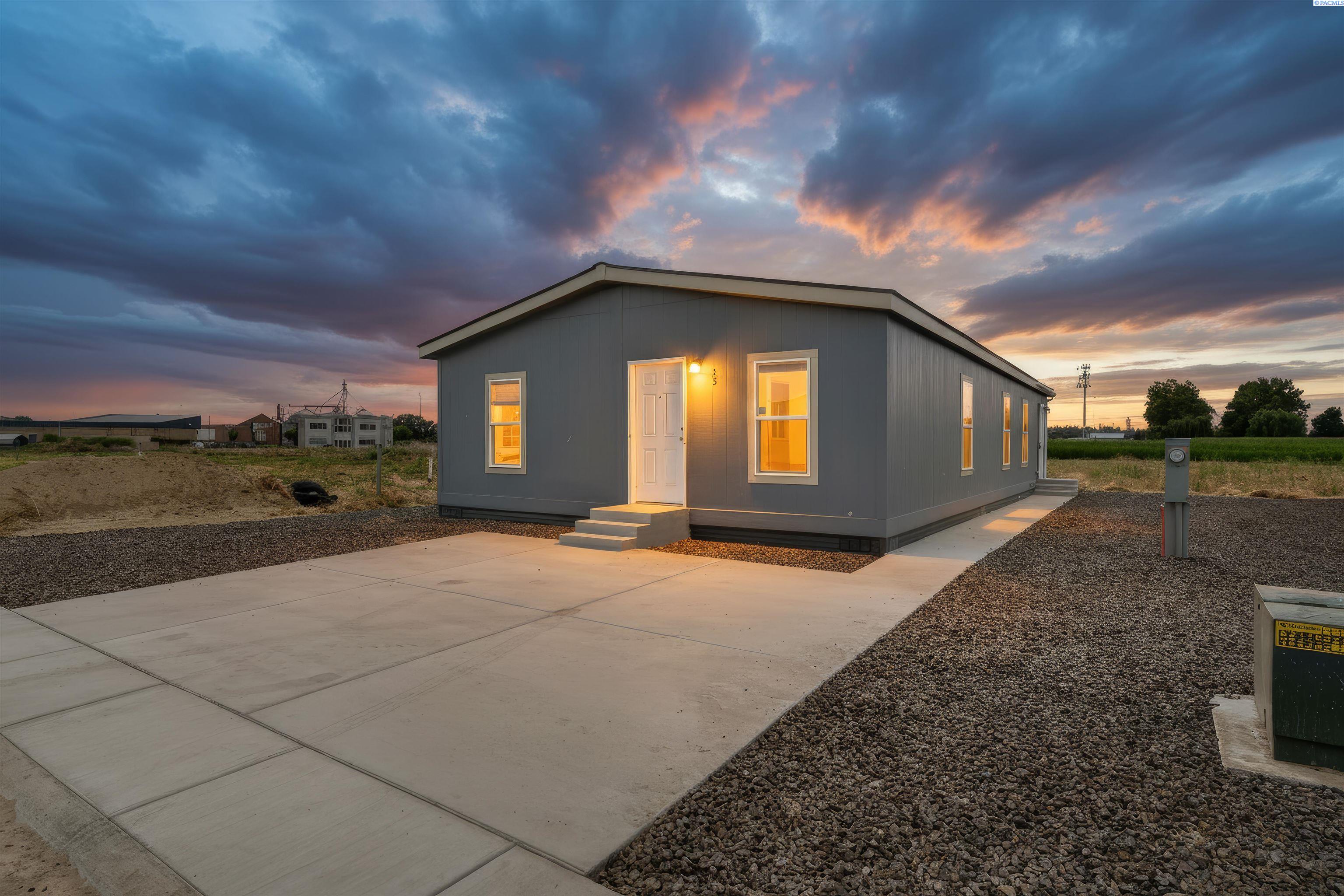 2681 E Edison Ave #35