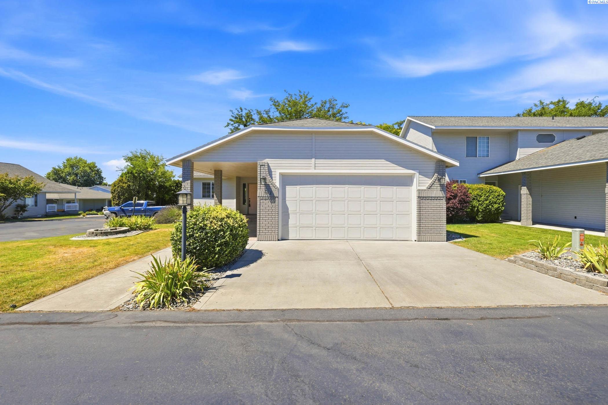 102 Tamarron Ln