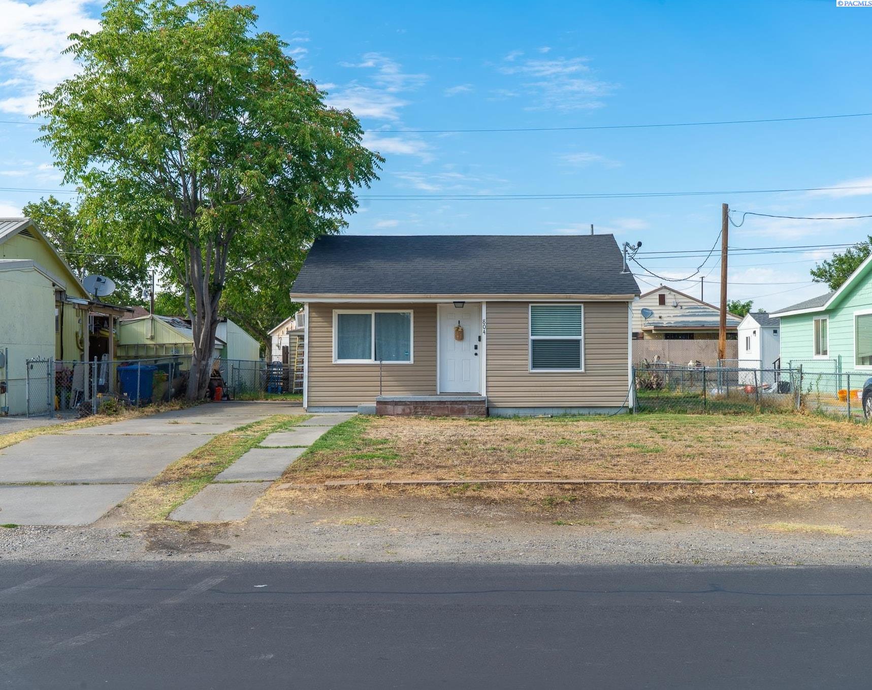 804 Davenport
