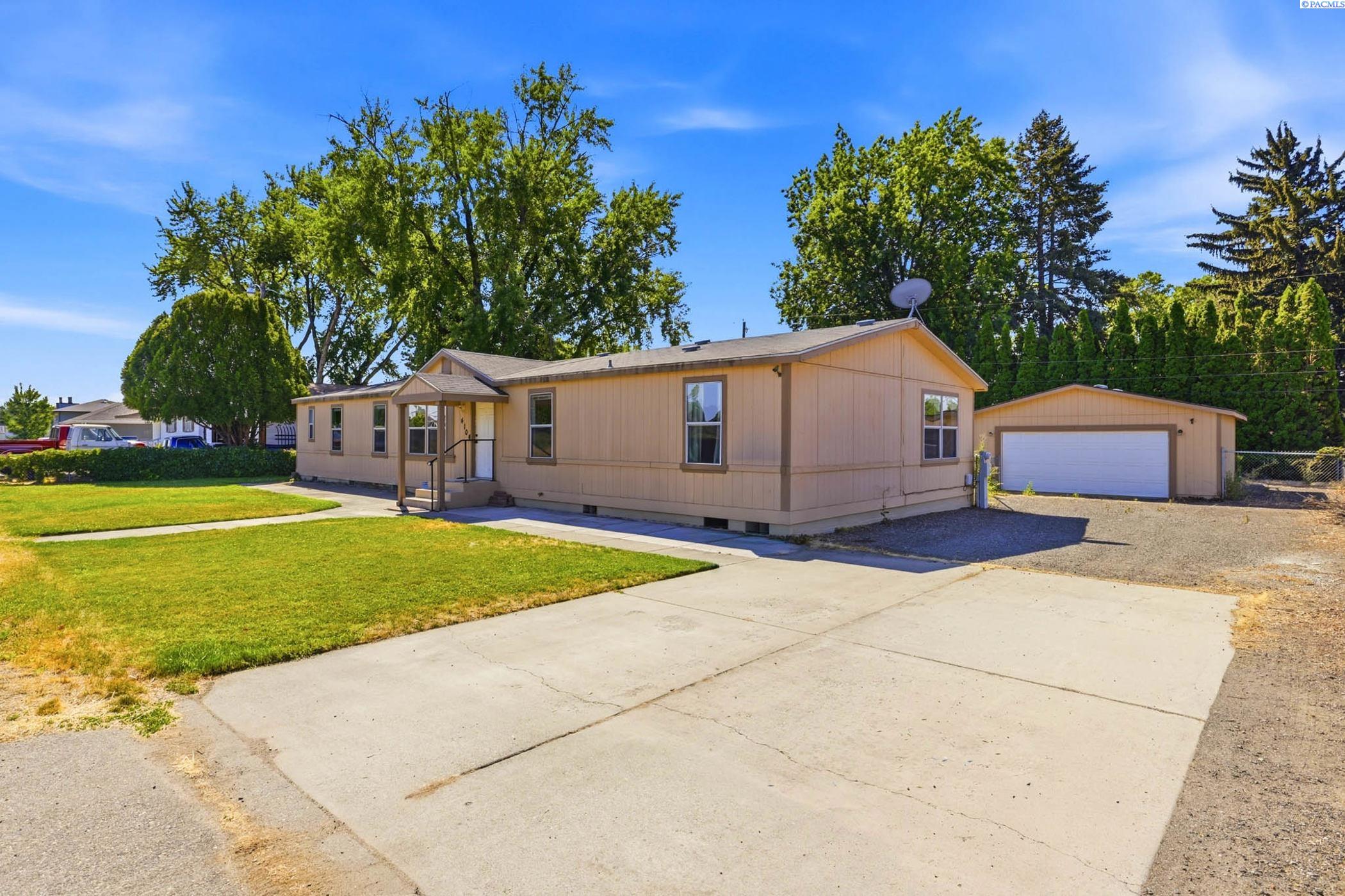 4104 W Pearl