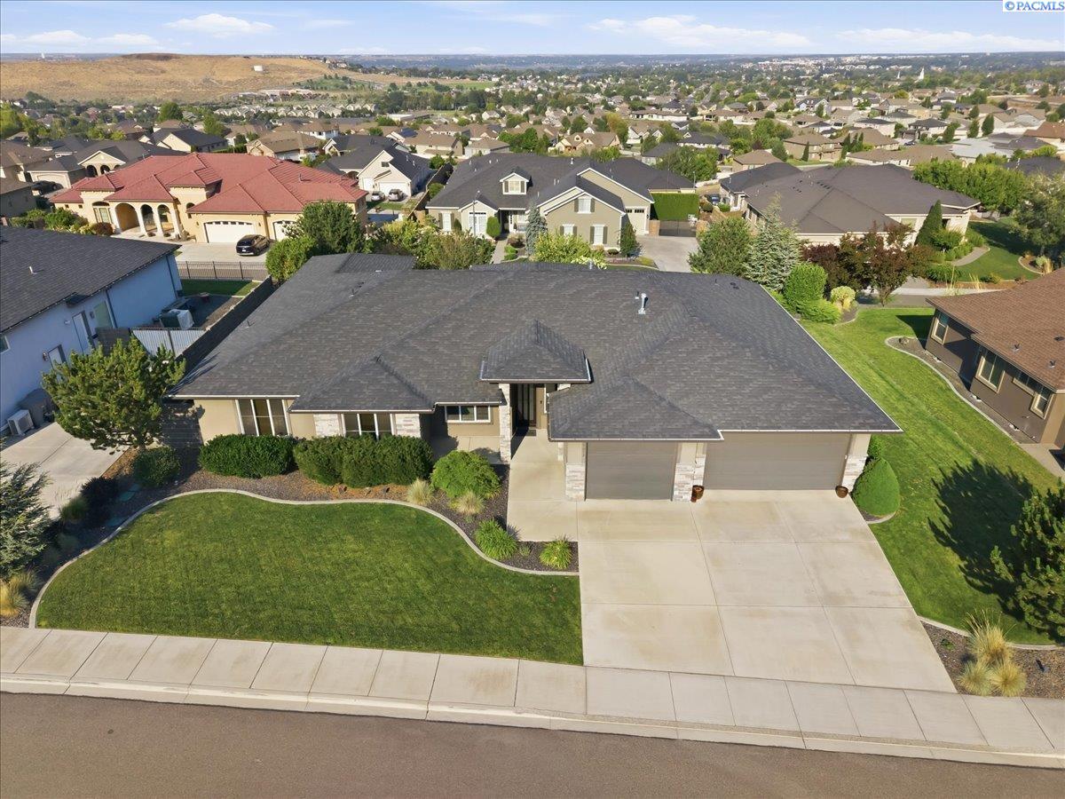 1632 Naples Ln