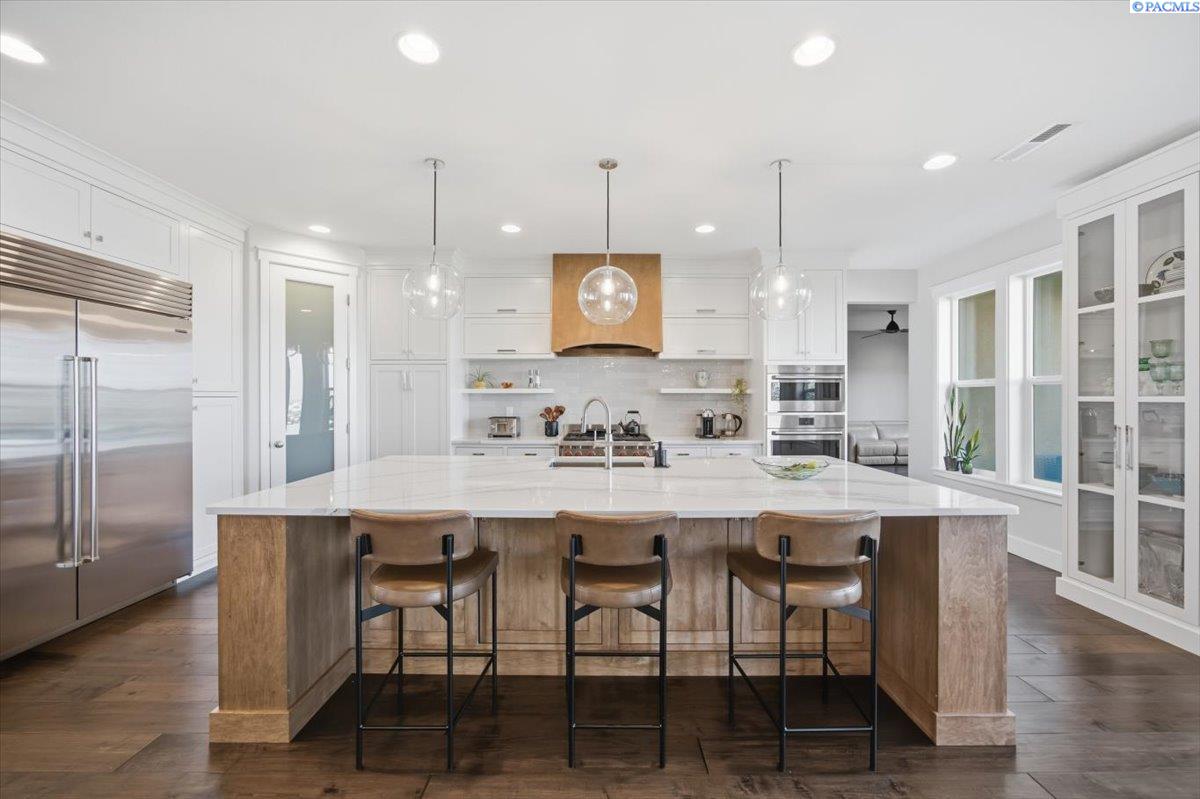 1632 Naples Ln
