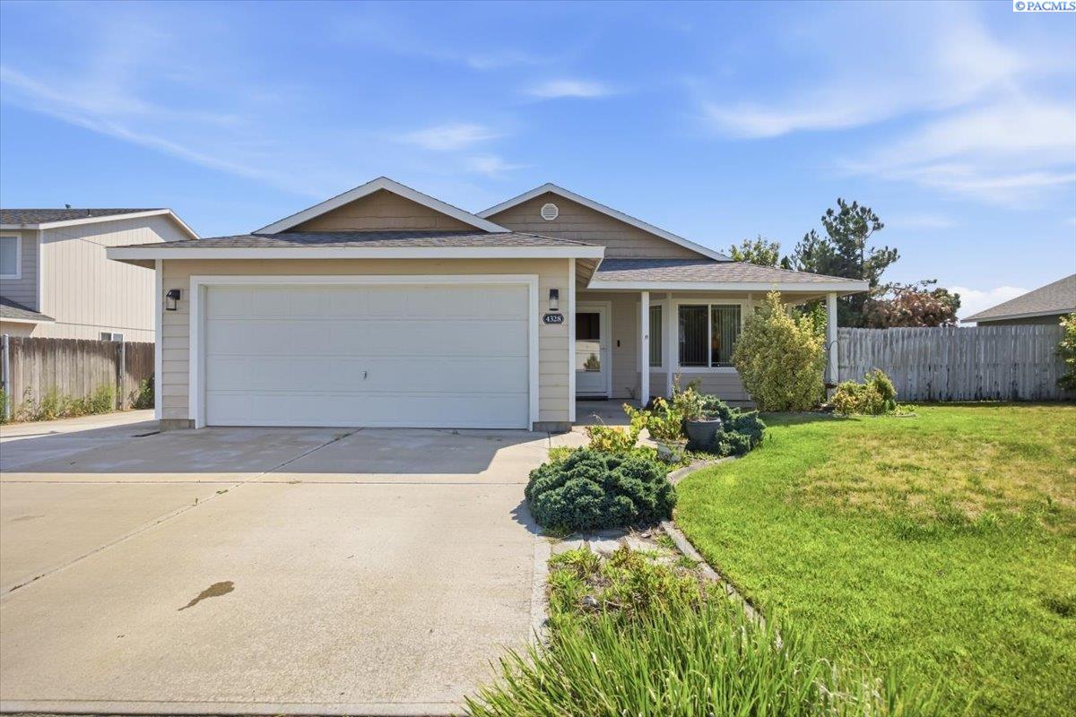 4328 Campolina Ln