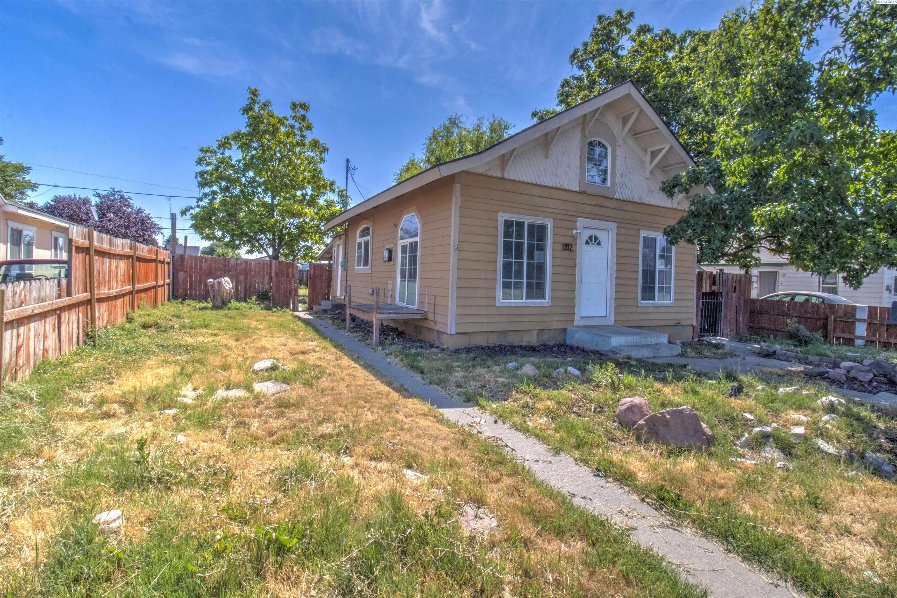 1112 S 9th St