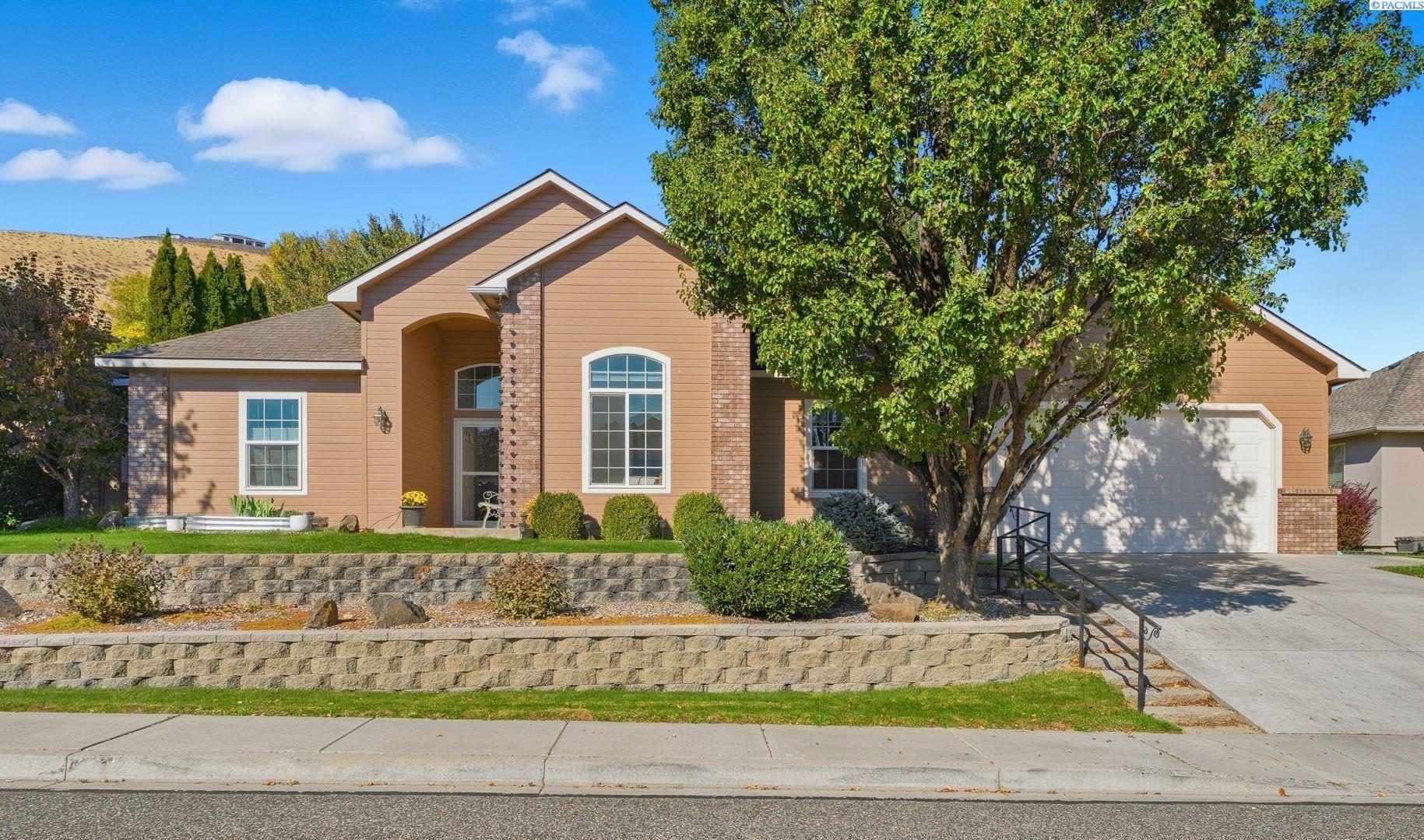 144 Bear Dr