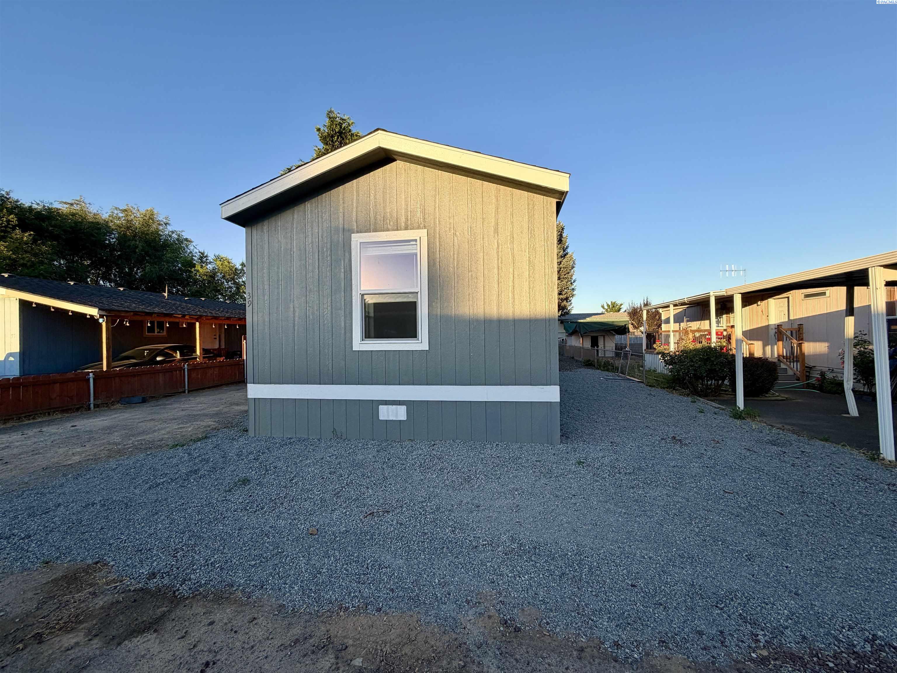 105 W Washington Ave #39
