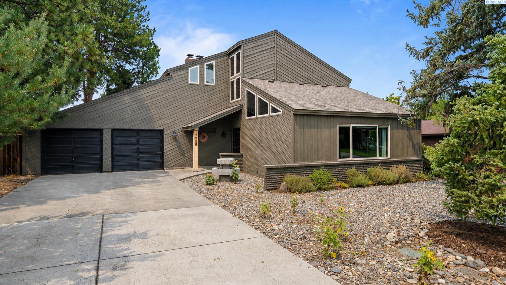 1936 Cypress Pl