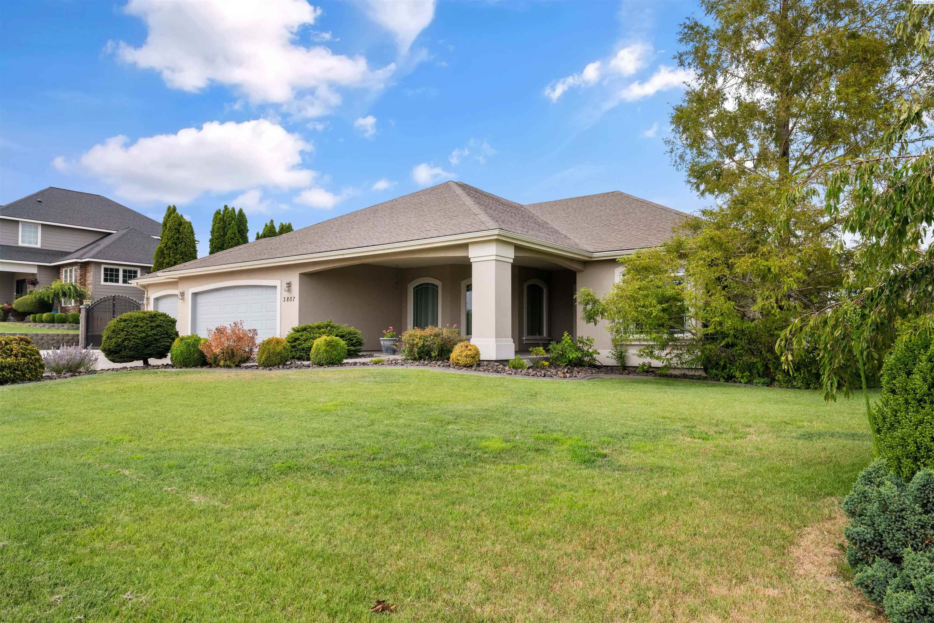 3807 Sedona Dr.