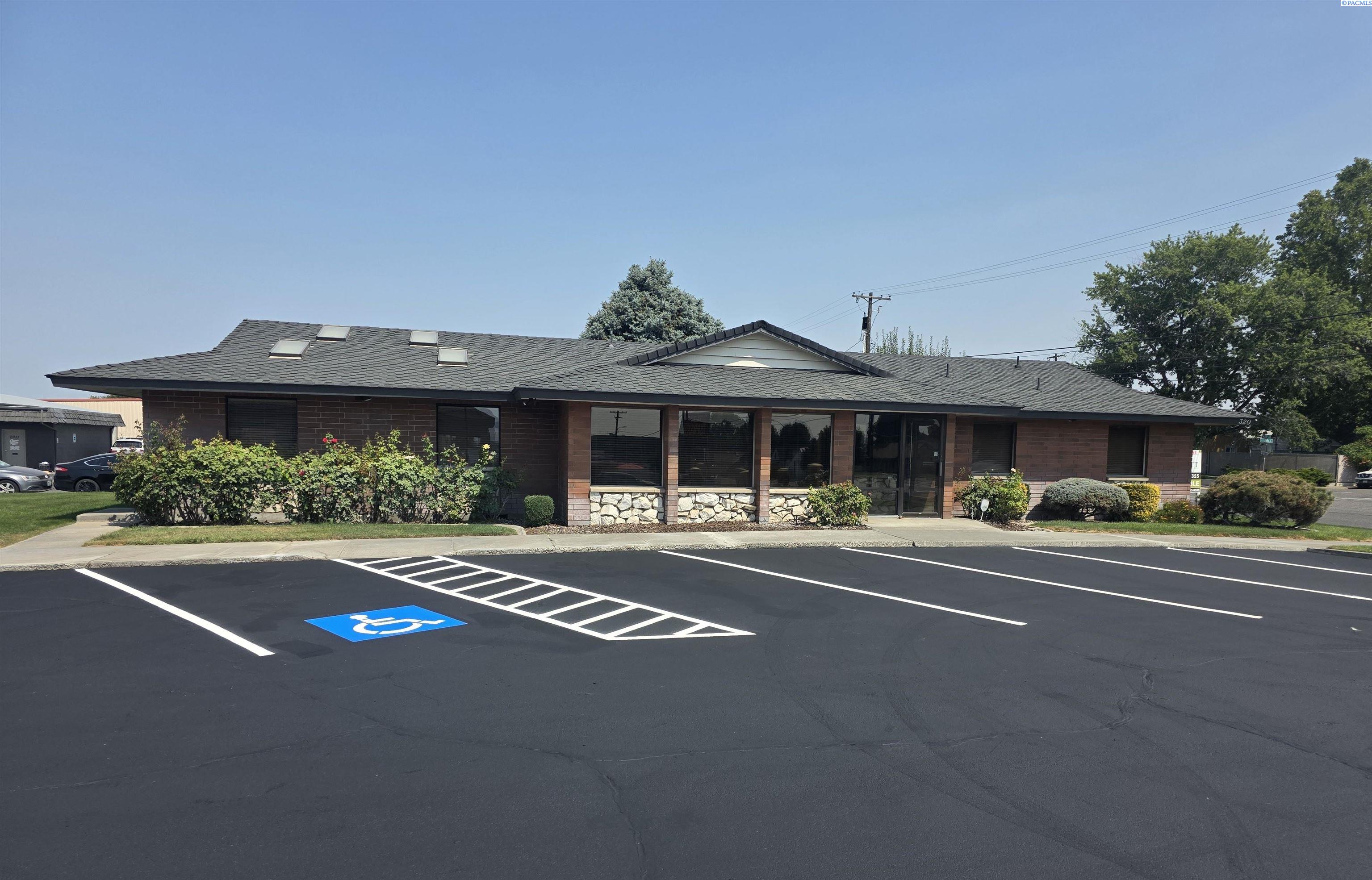 320 N 20th Ave.