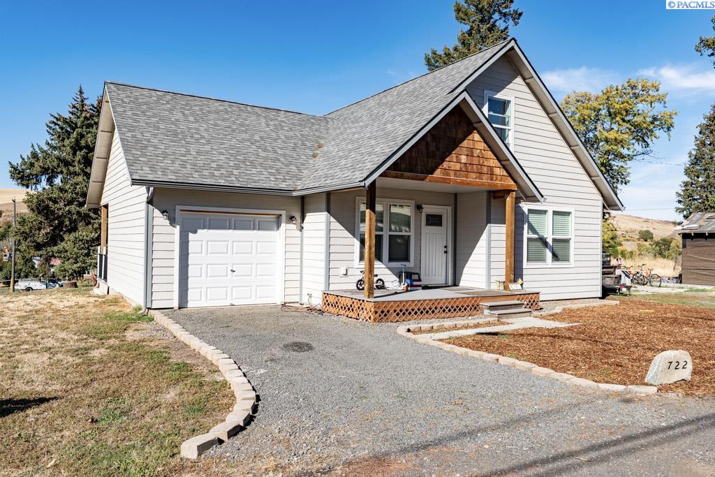722 S Brockway