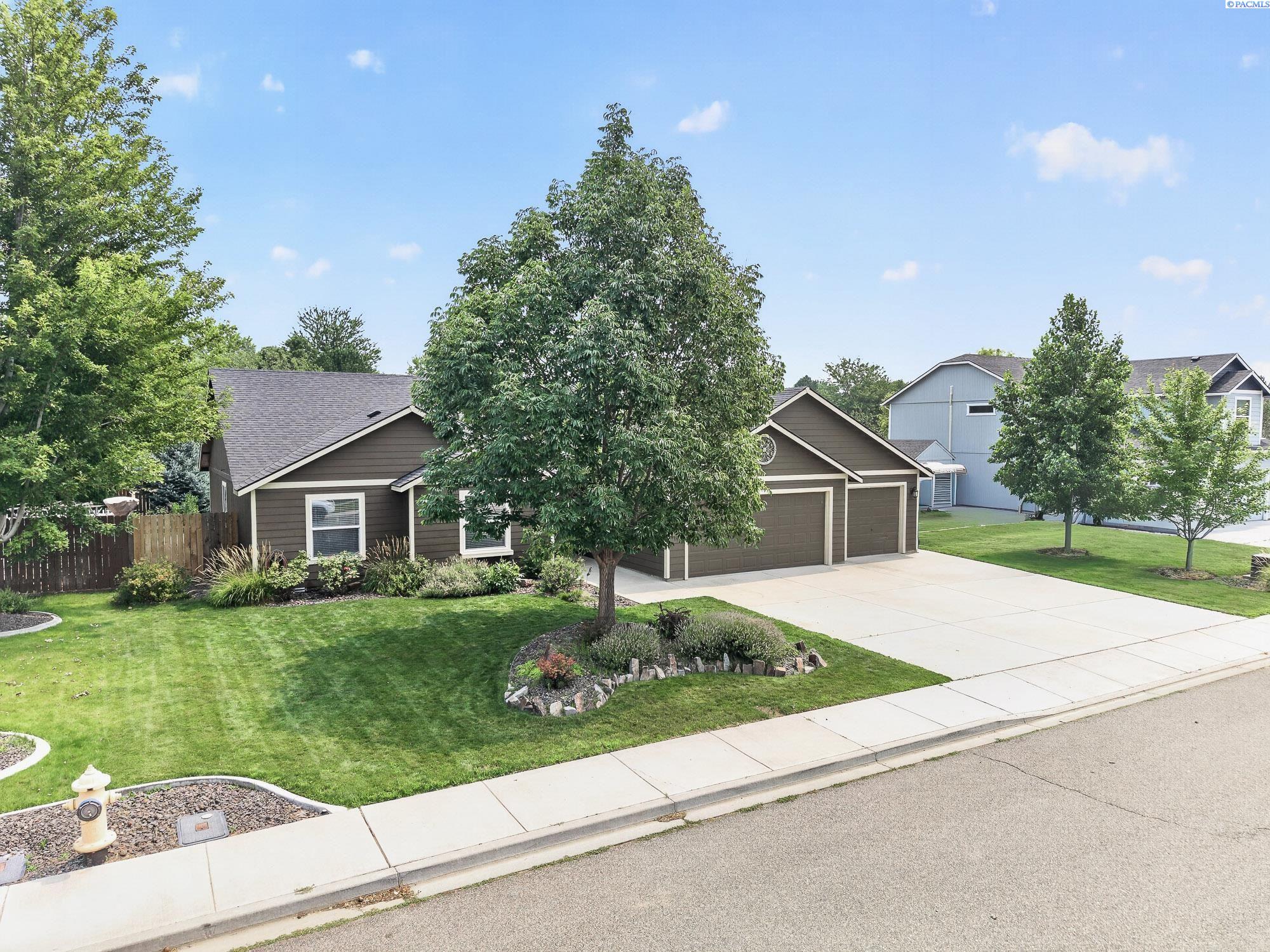 3544 Kristin Dr