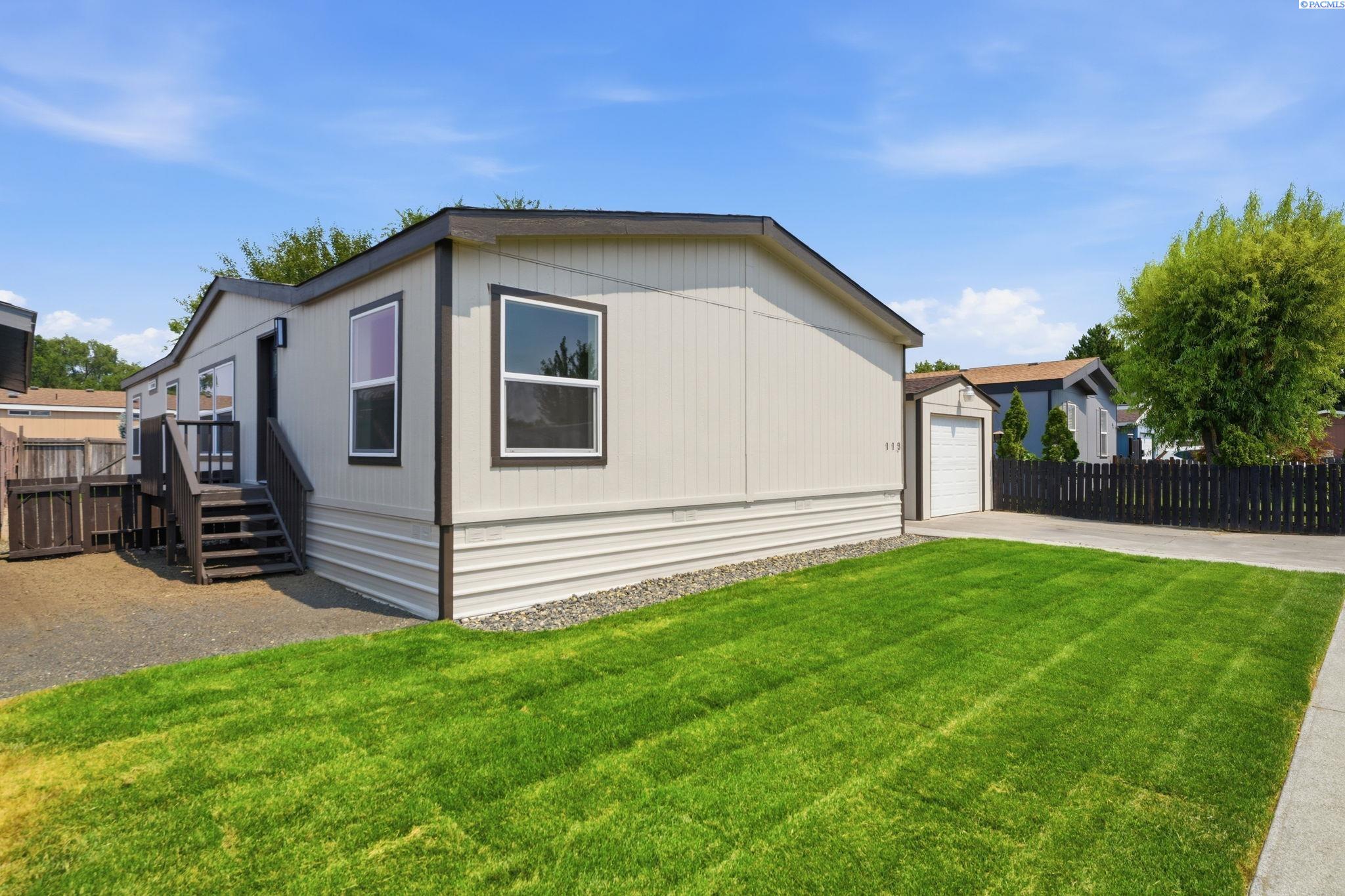 2105 N Steptoe St. #113