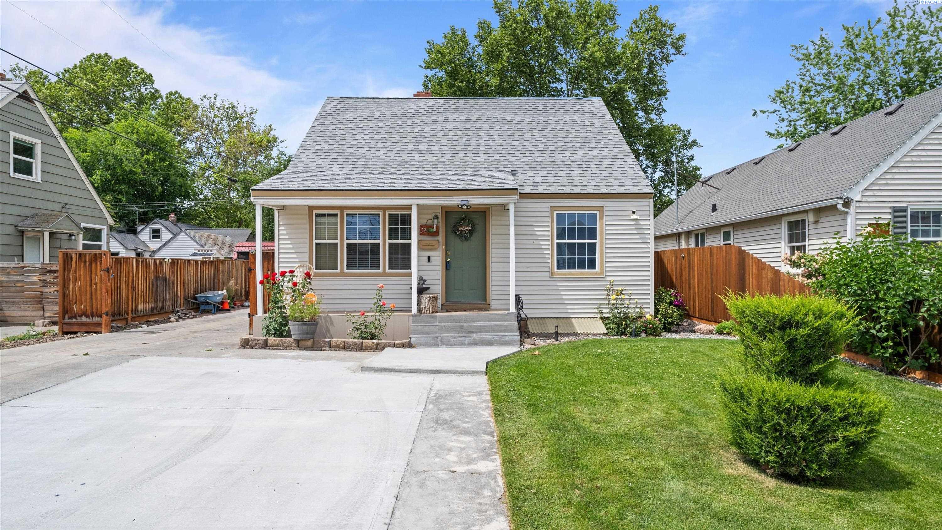 29 N Mayfield Street