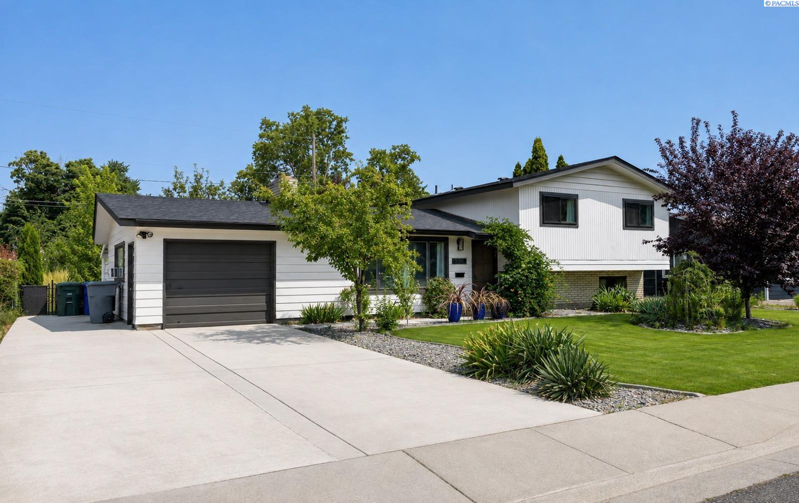 1808 McPherson Avenue