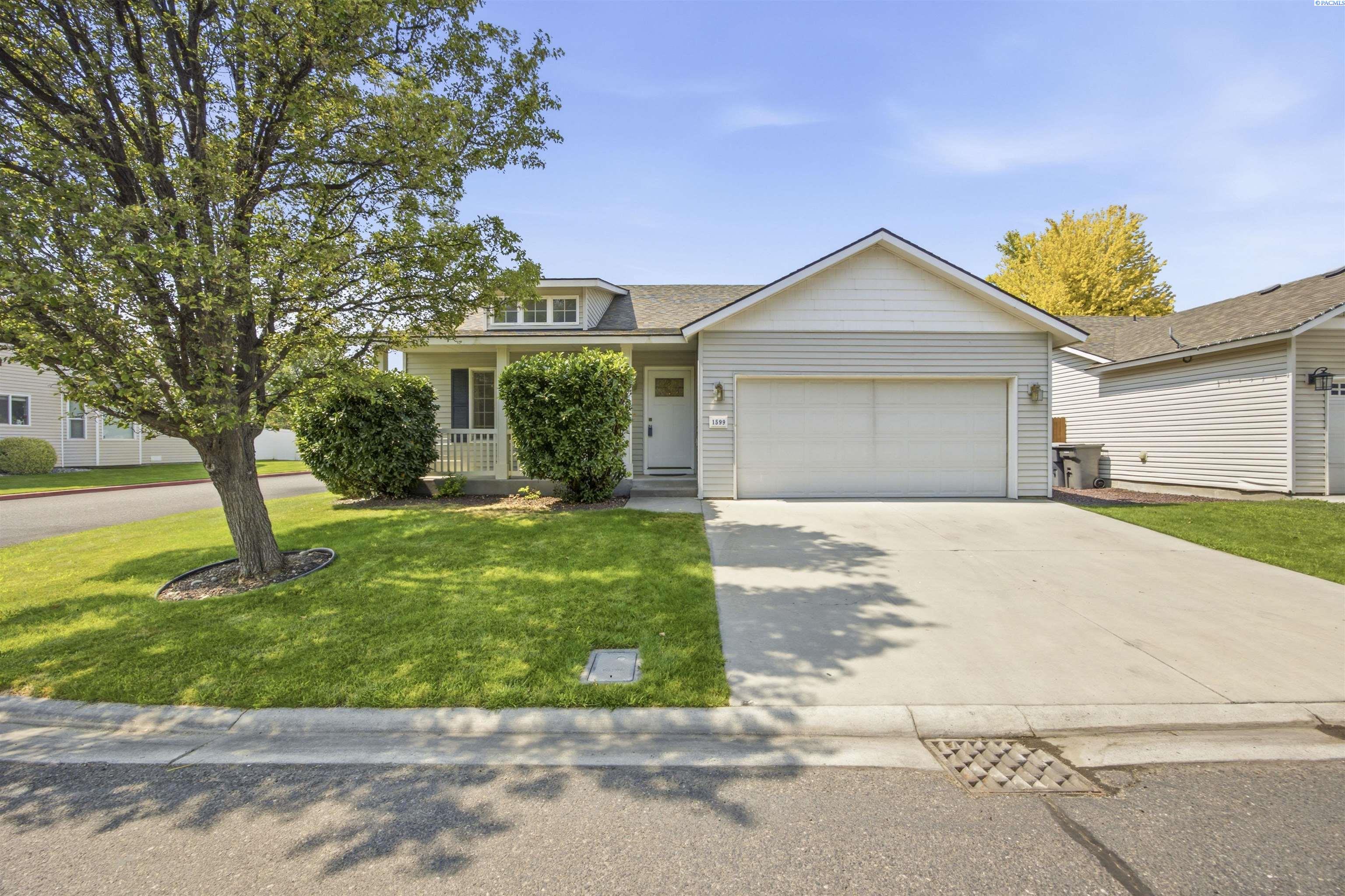 1599 Foxglove Avenue