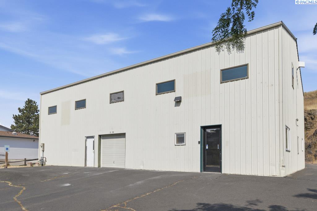 1300 SE Johnson