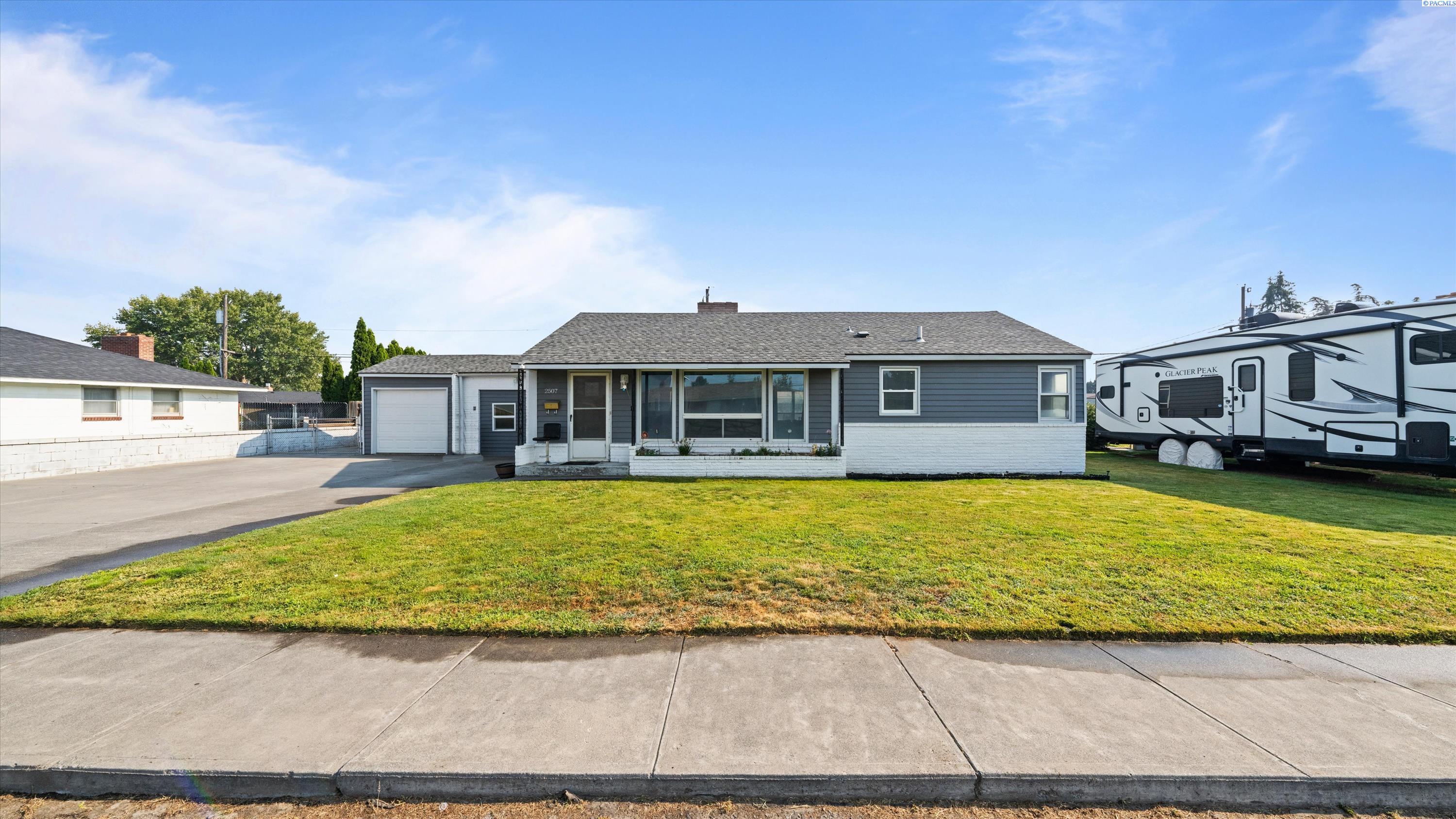 2507 W Entiat Ave.