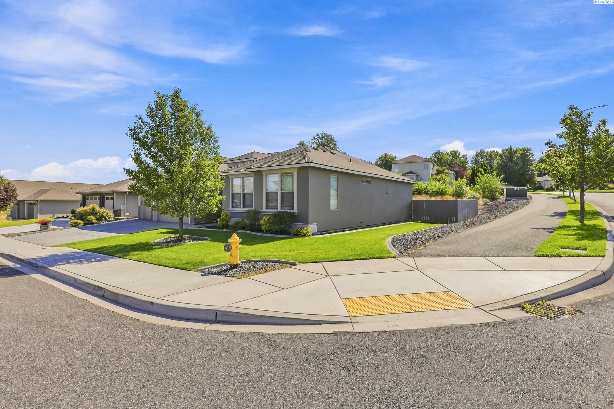 2640 Grayhawk Loop