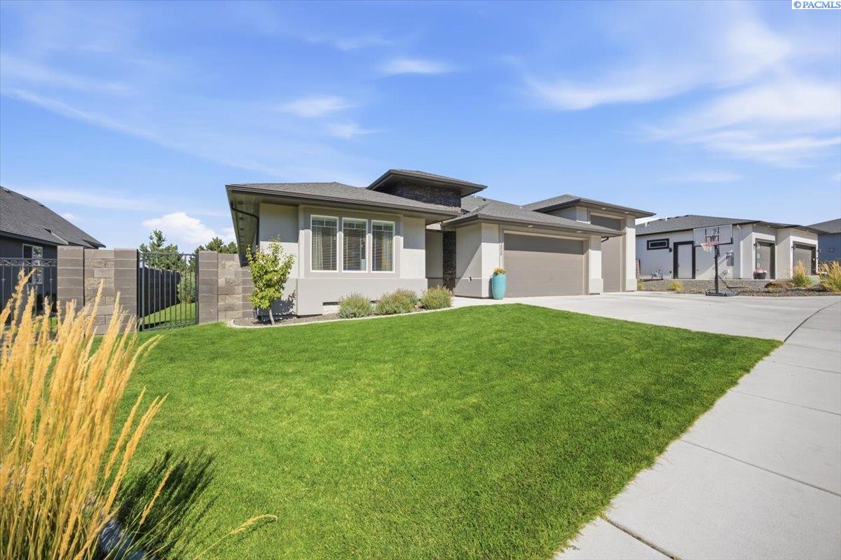 1314 Medley Dr