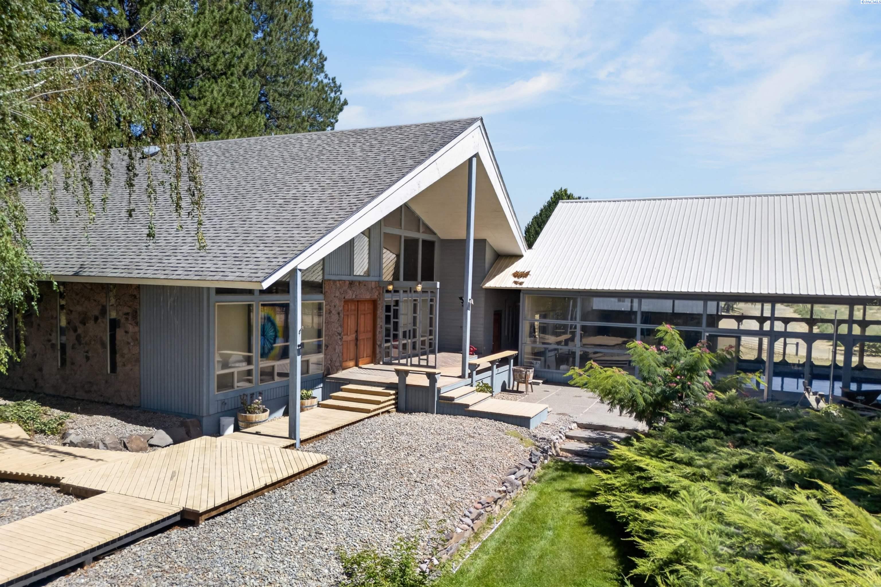 119501 W McCreadie Rd.