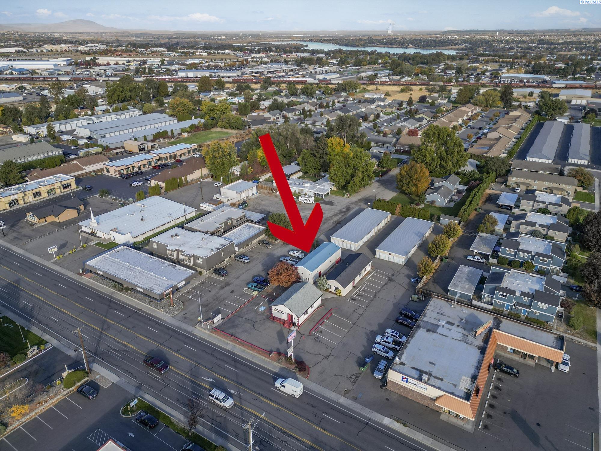 5428 W Clearwater Ave- Bldg B