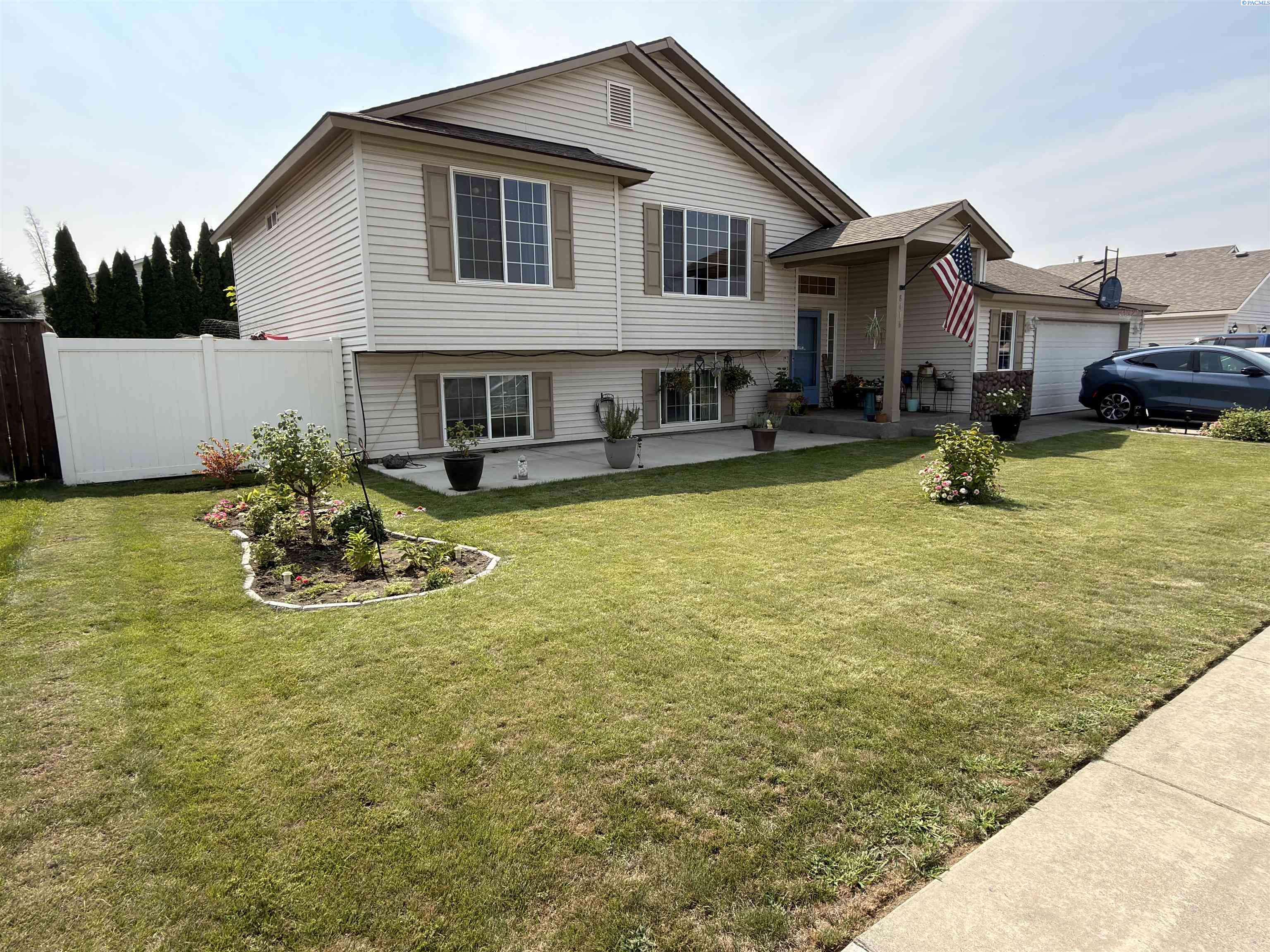 8416 Lancaster Dr.