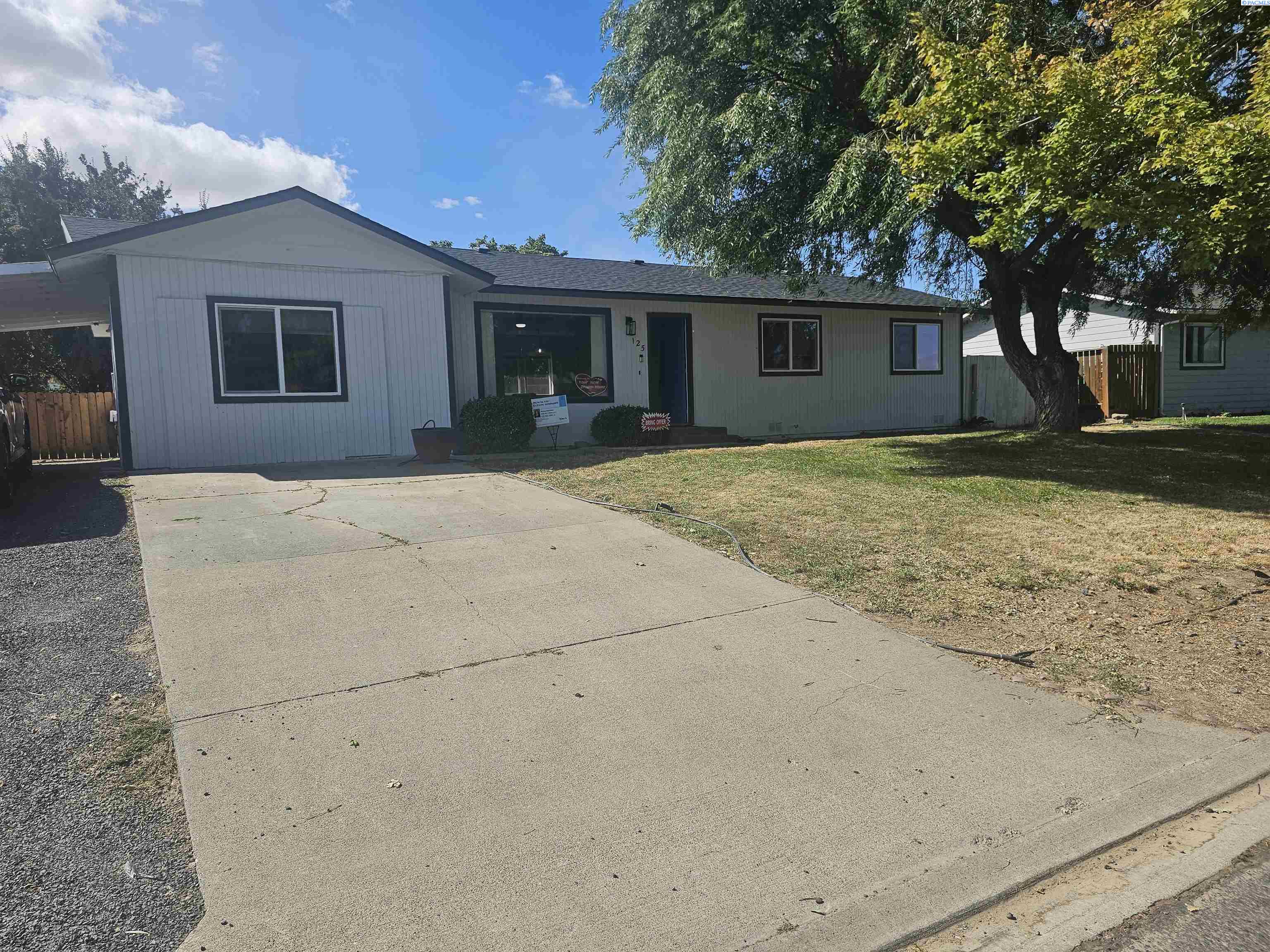 125 Walker Pl