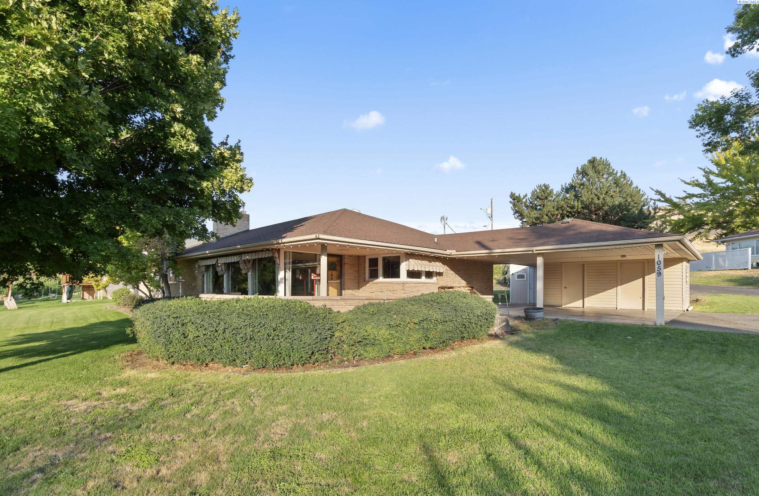 1059 Parker Ct