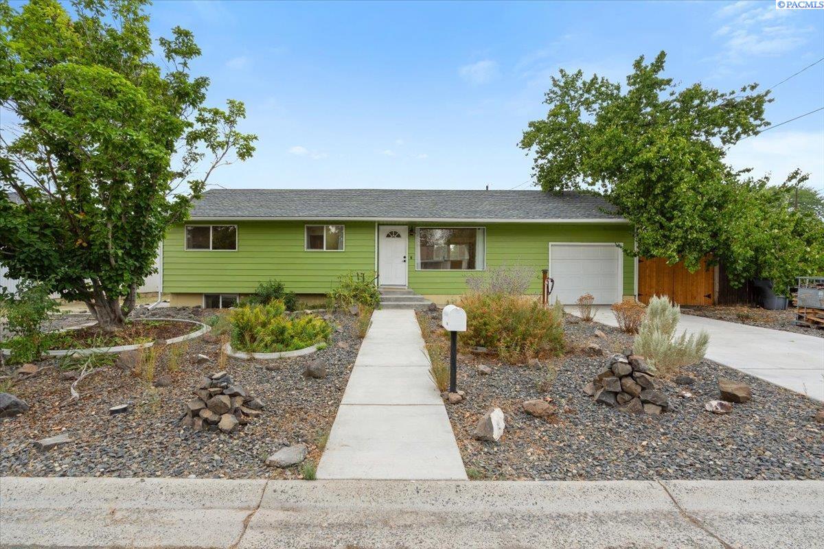 2035 Blue Ave