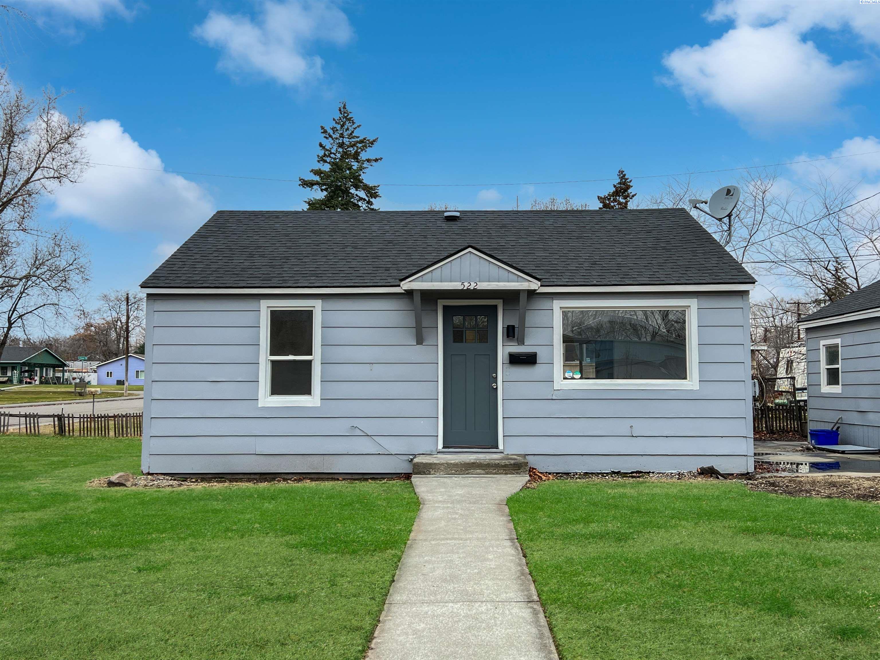 522 S Date St