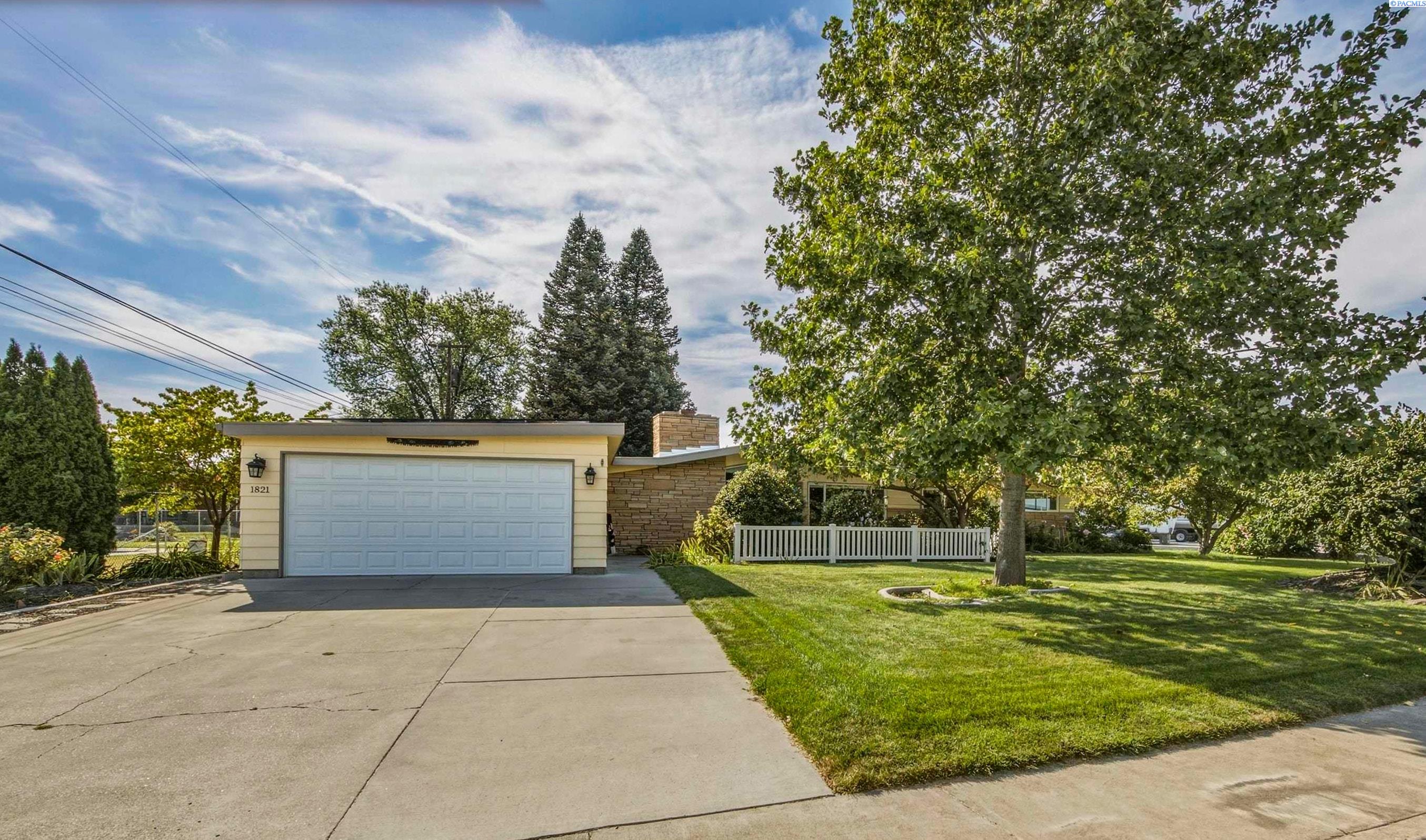 1821 Thayer Drive