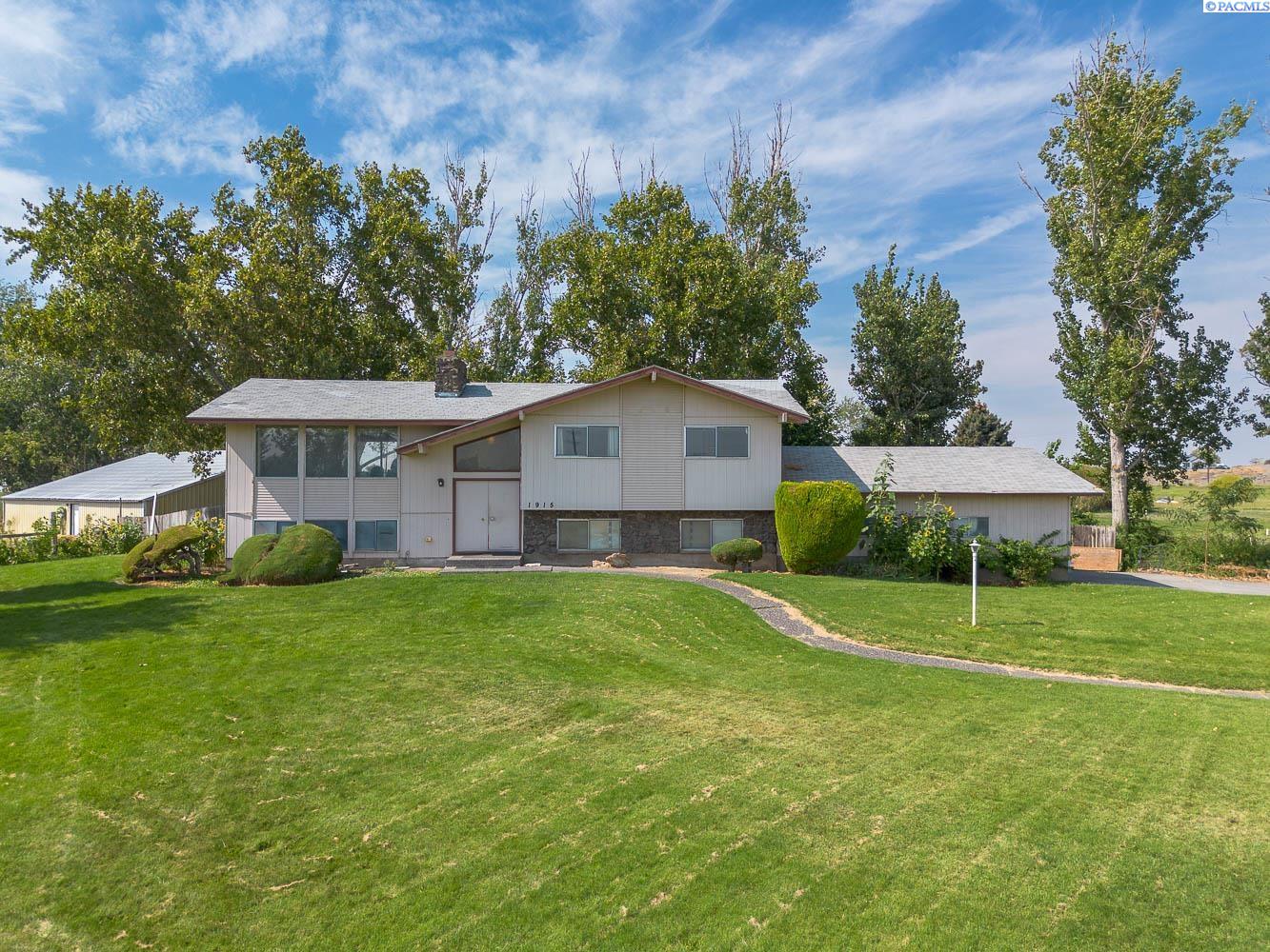 1915 Jones Road