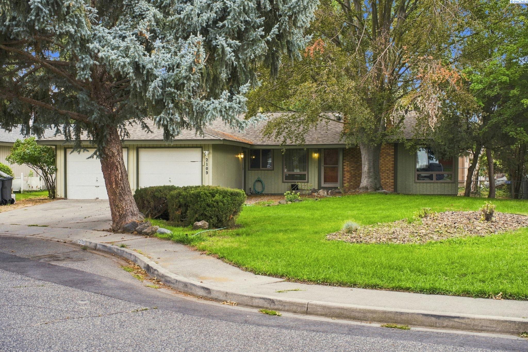 2109 Briarwood Ct