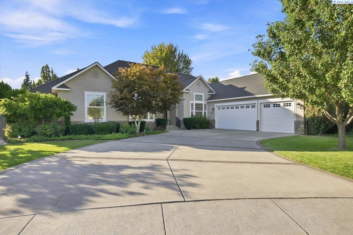496 Winesap Ct.