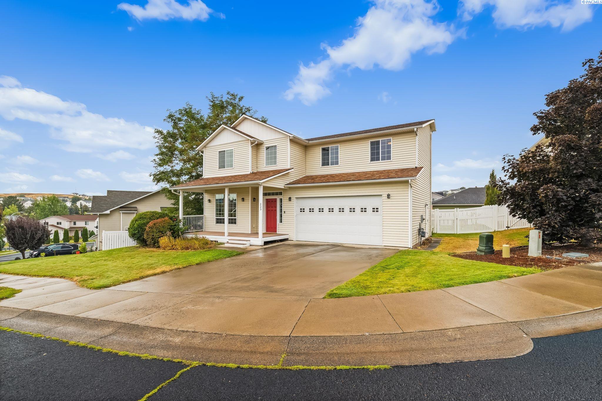 225 Sanna Ct