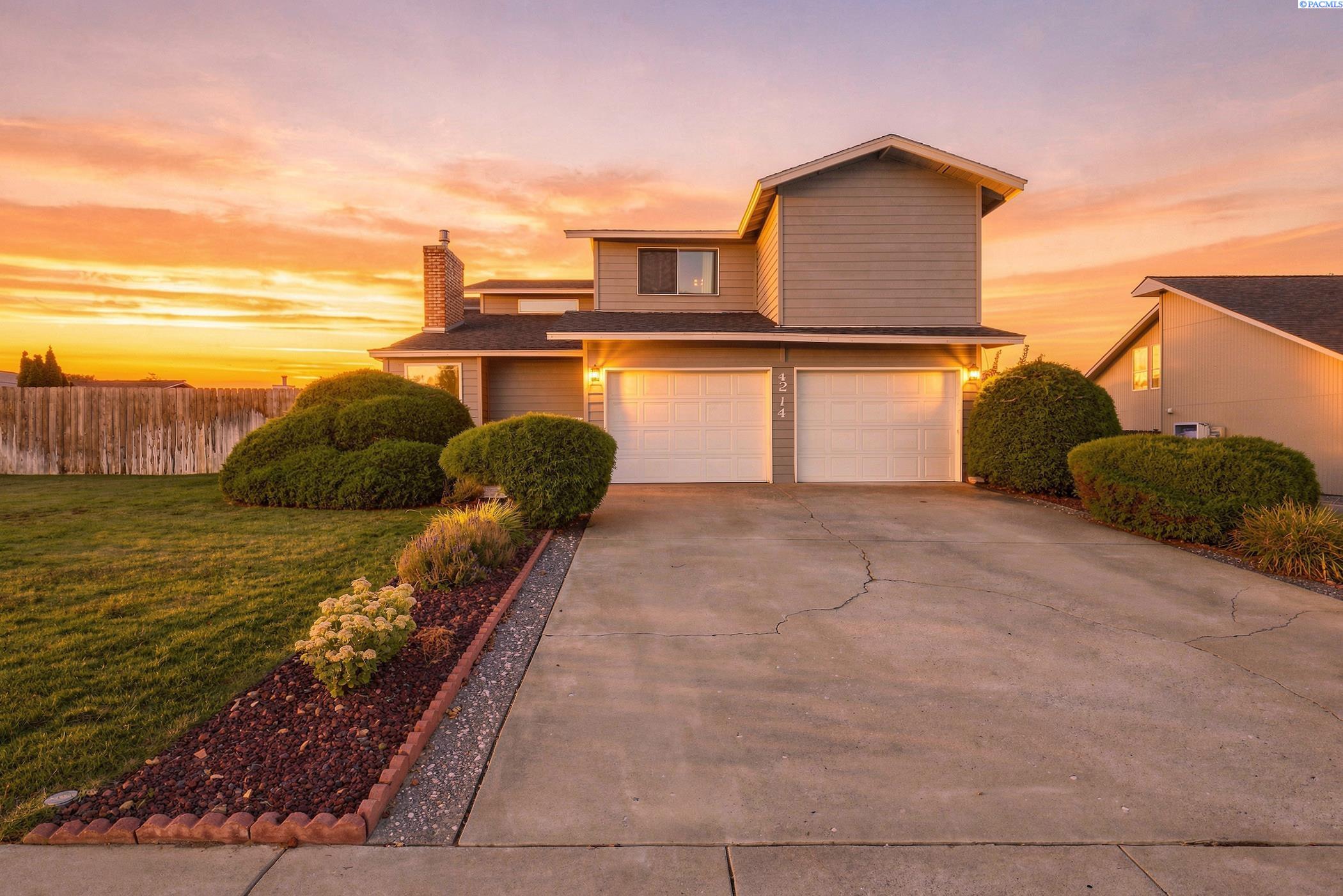 4214 Desert Place