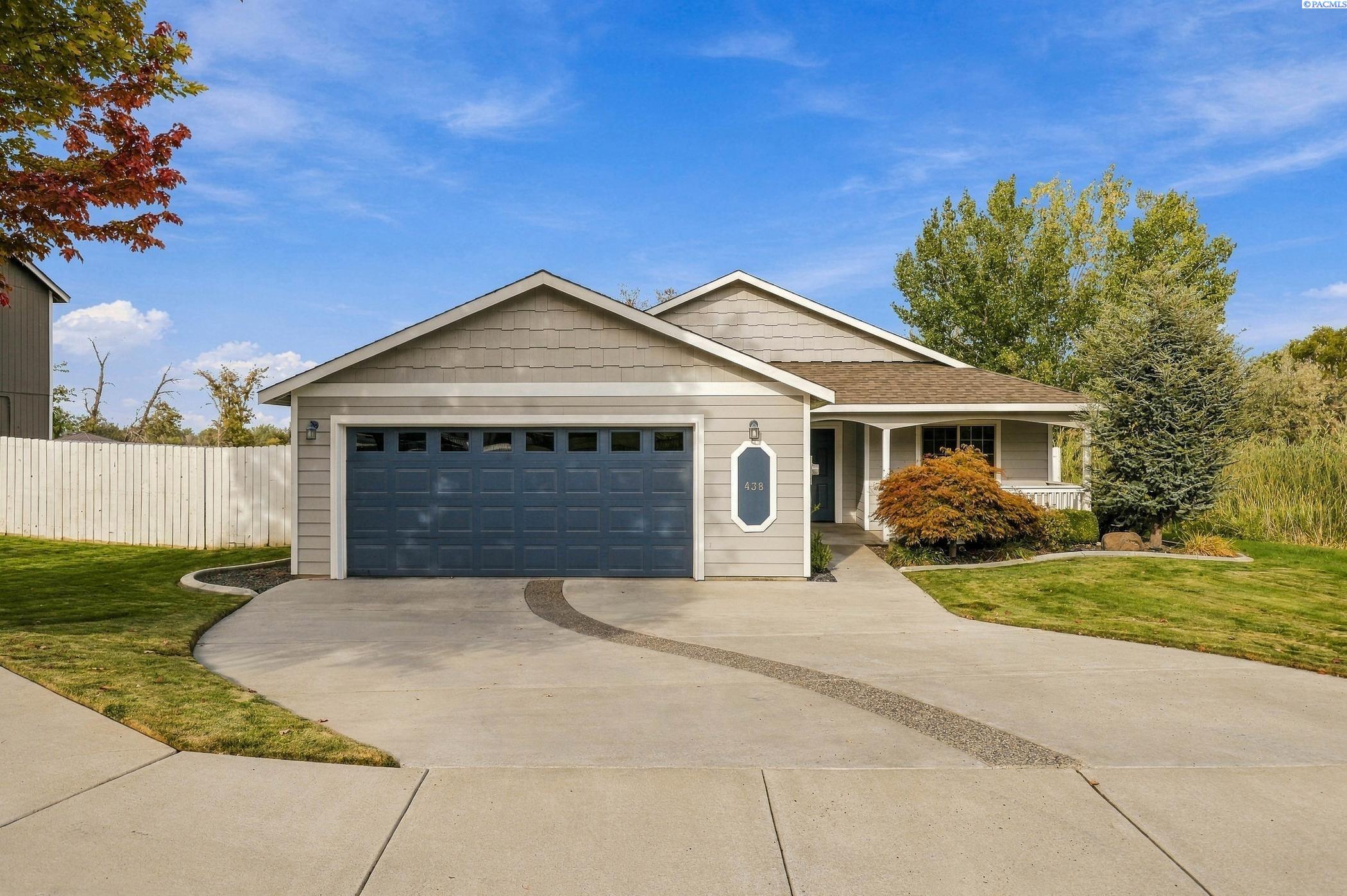 438 Charbonneau Dr