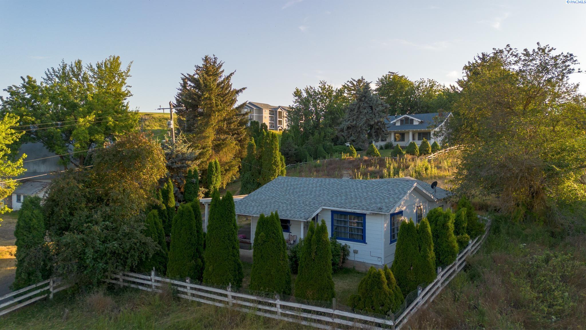 1903-1905 SE Johnson Ave.