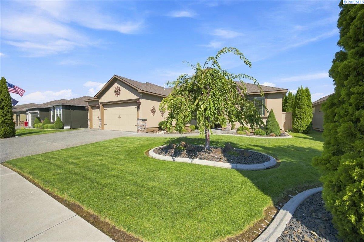 2255 Copperleaf
