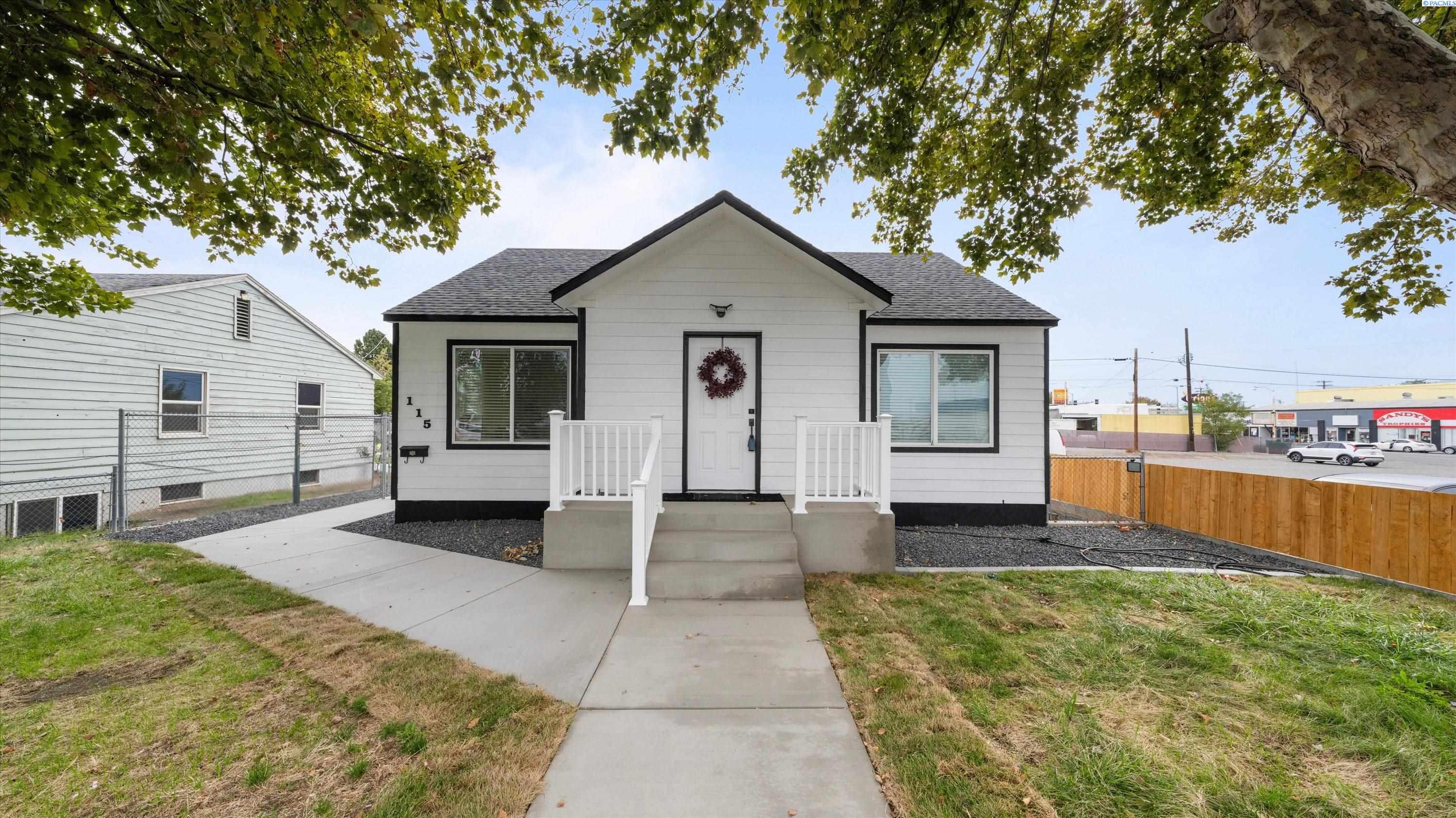115 N 8th Ave.