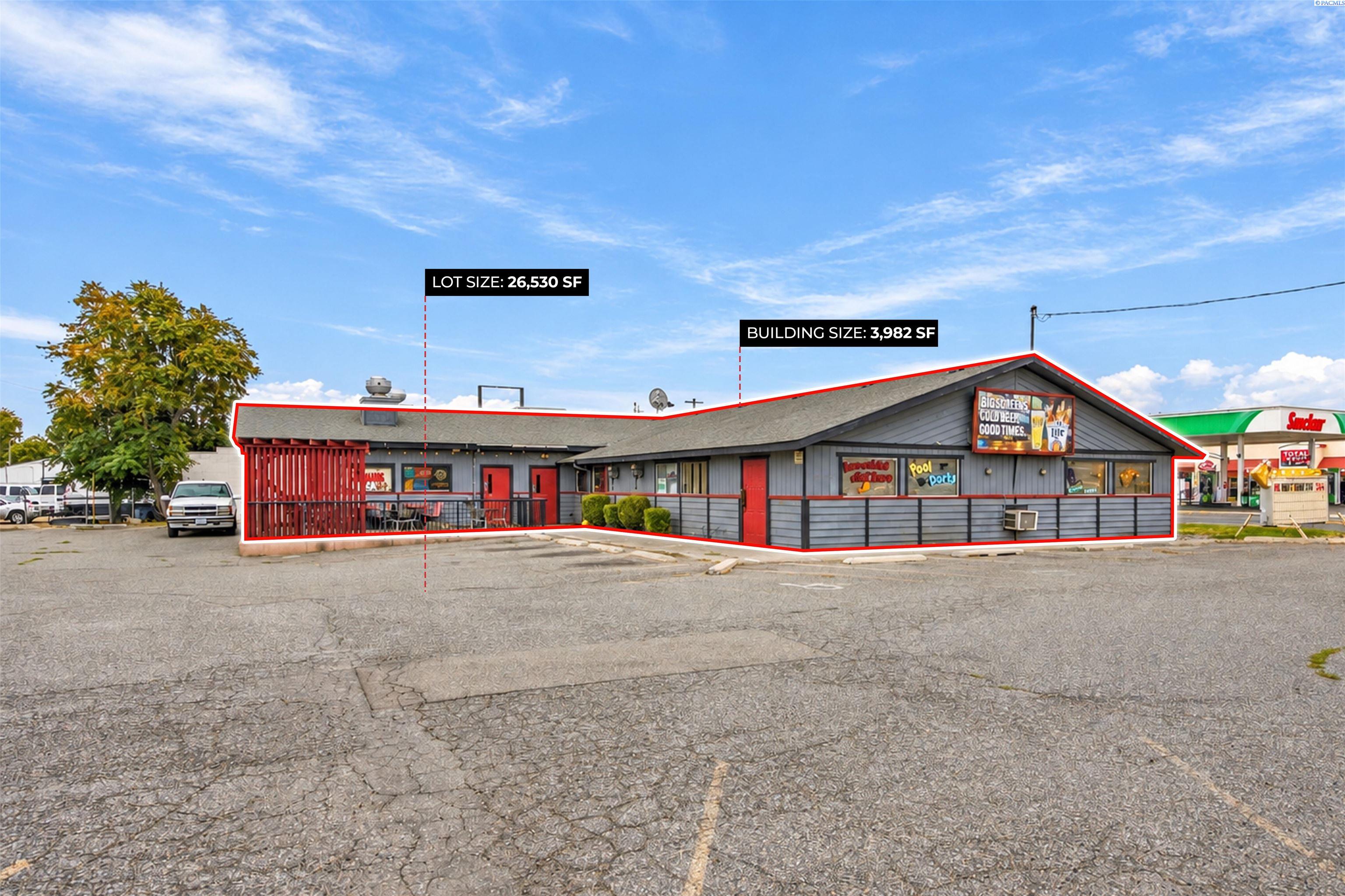 900 W Columbia Dr