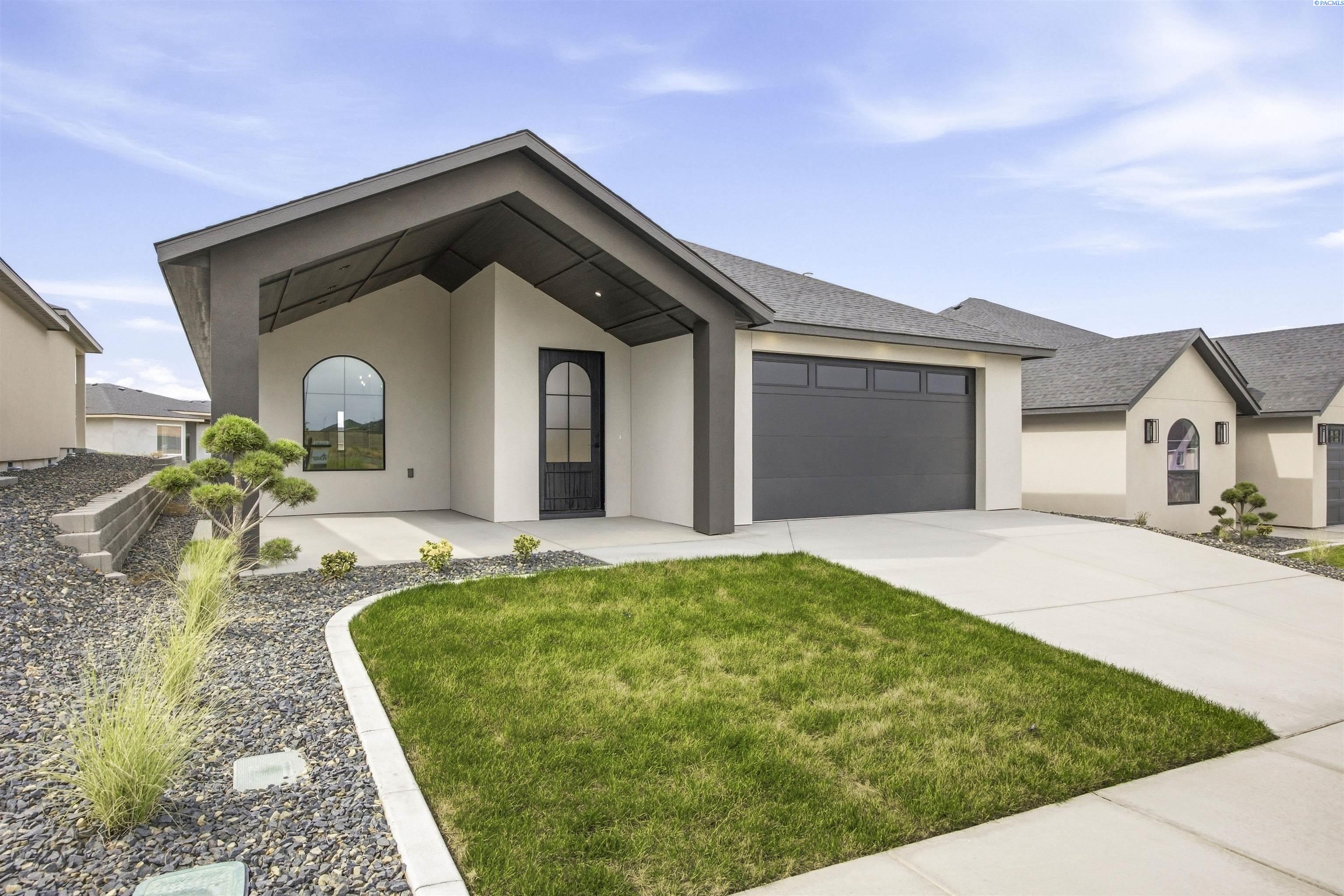 2999 Meadowlark Ave