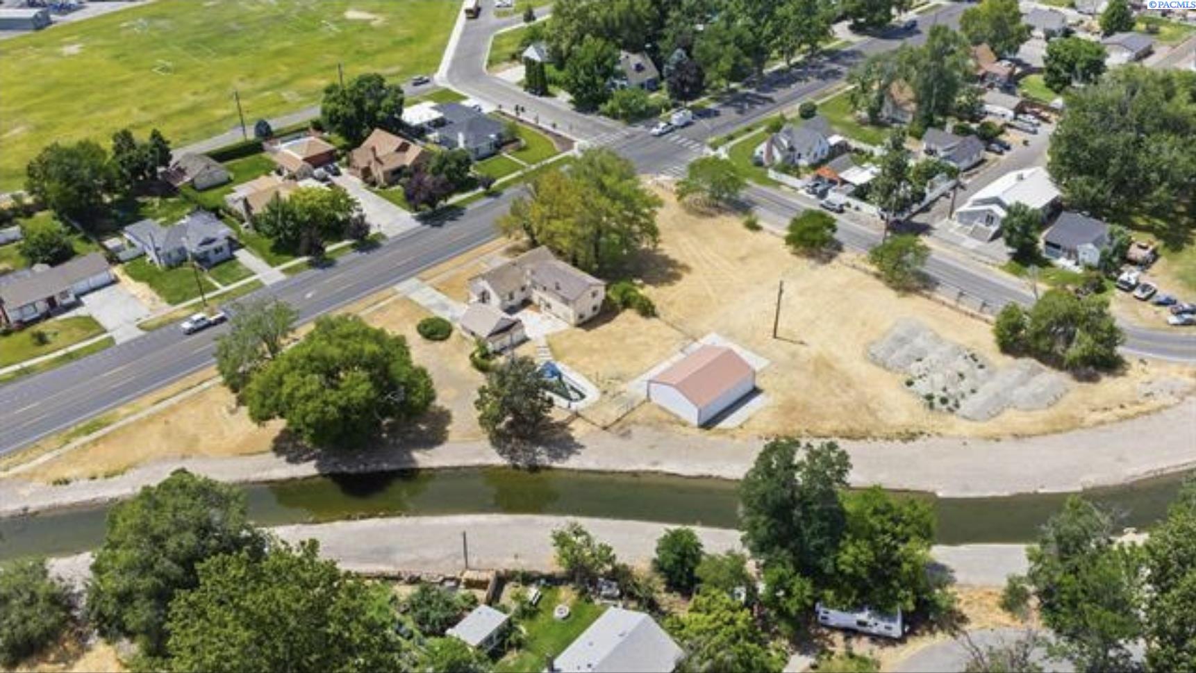 840 W Kennewick Ave