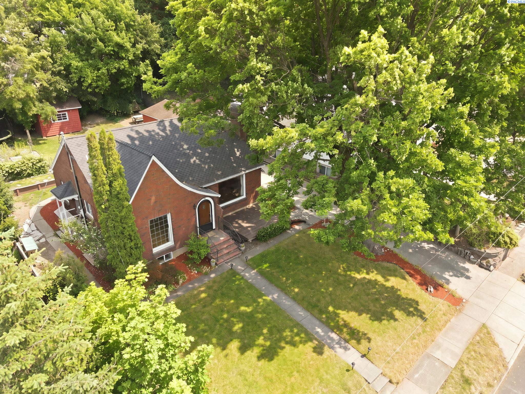 620 SE High Street