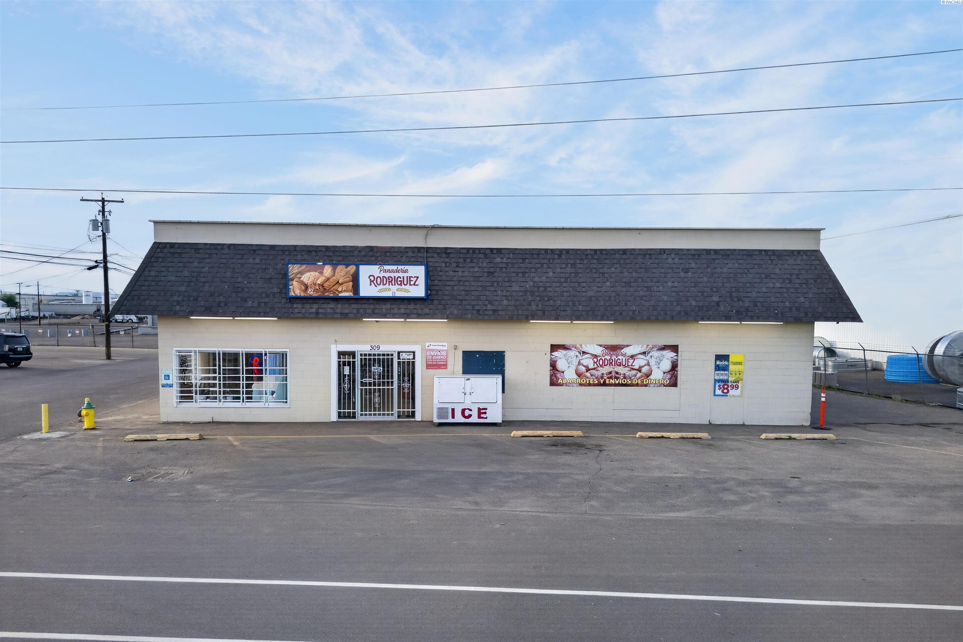 309 Yakima Valley Hwy