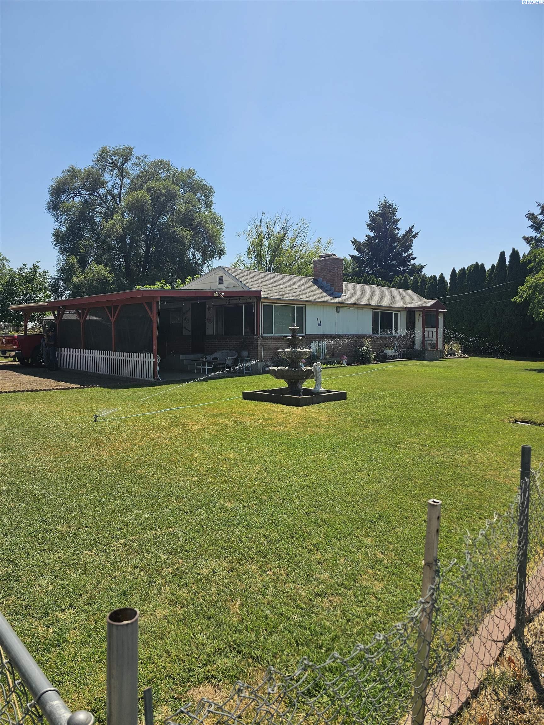 414 Mentzer Ave
