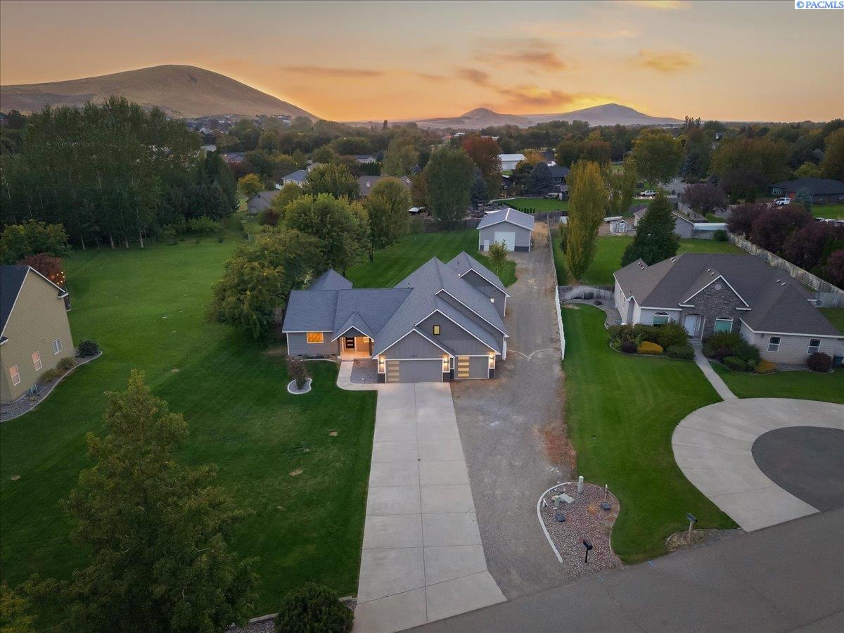 4403 Mount Daniel Court