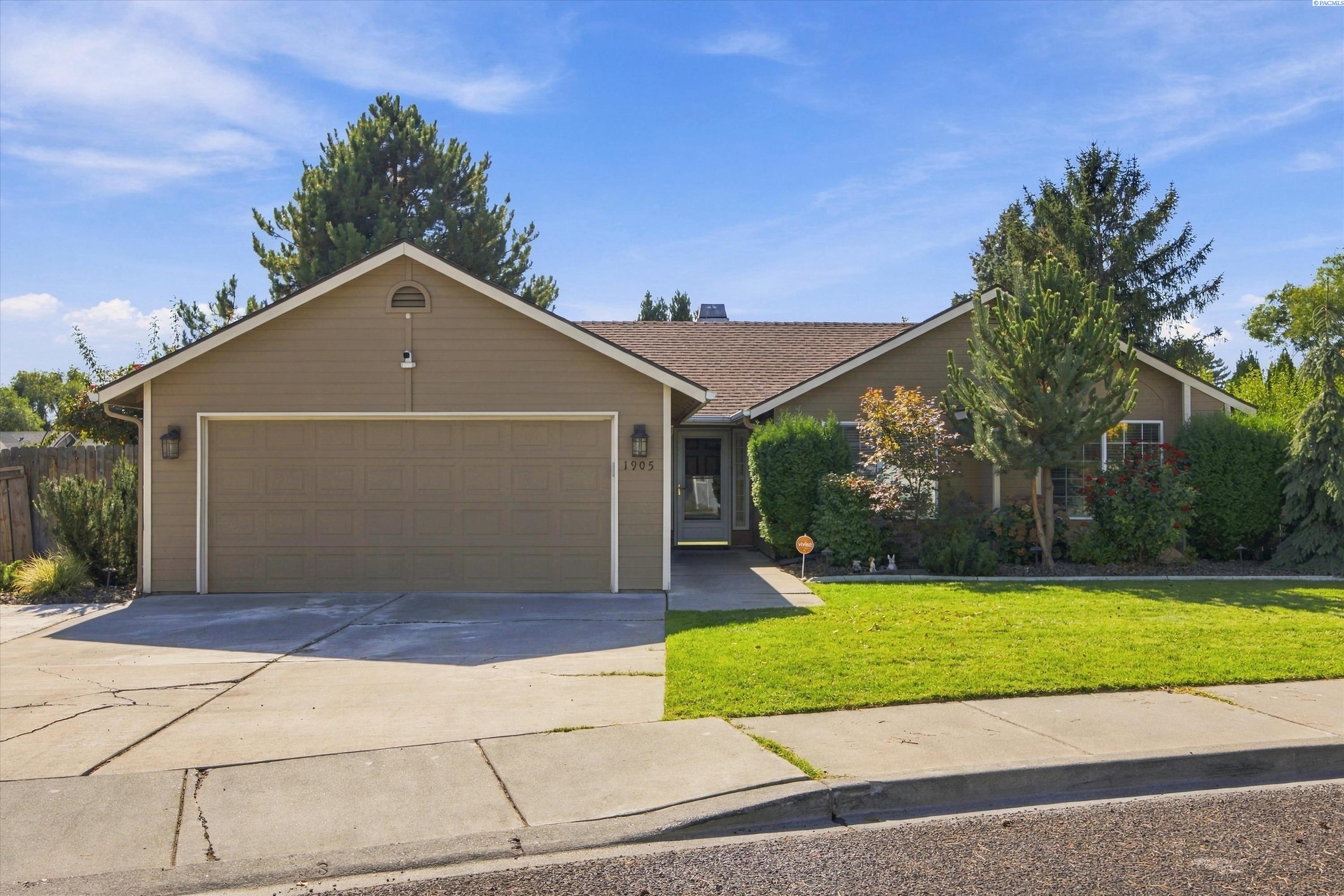 1905 W 24th Ave