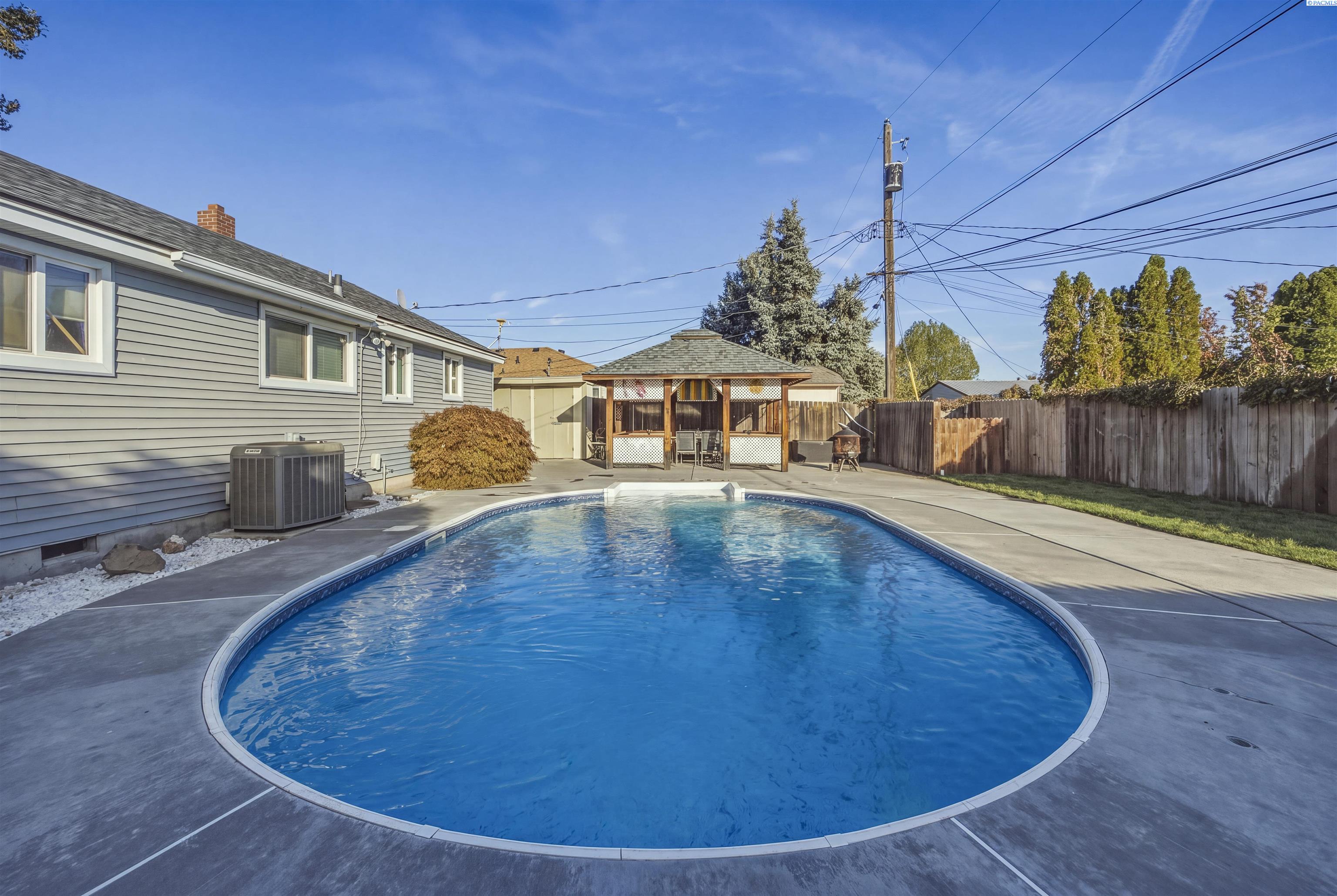 1838 W Octave Street