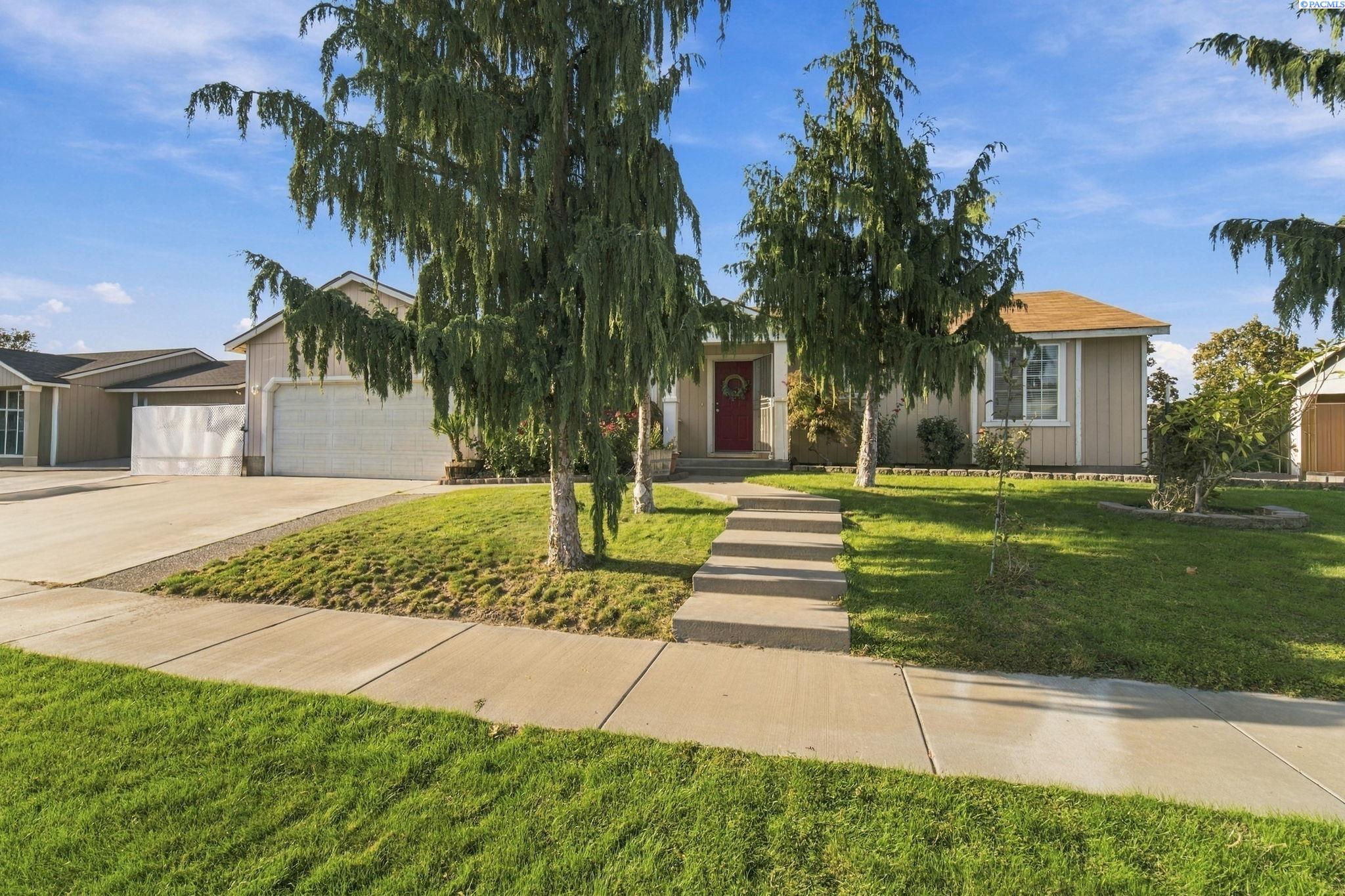 4819 Kalahari Dr
